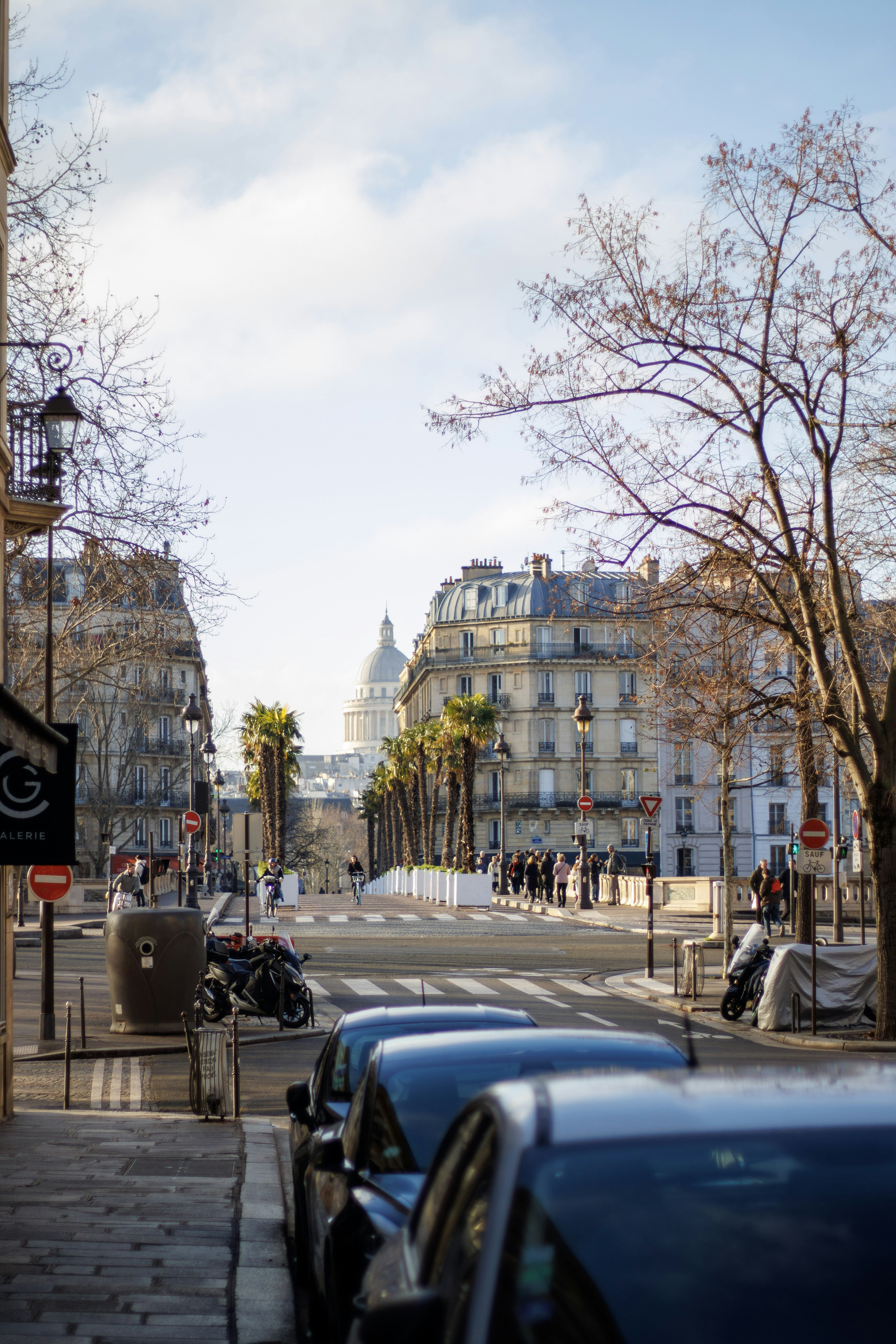 Photo by mustafayigitt