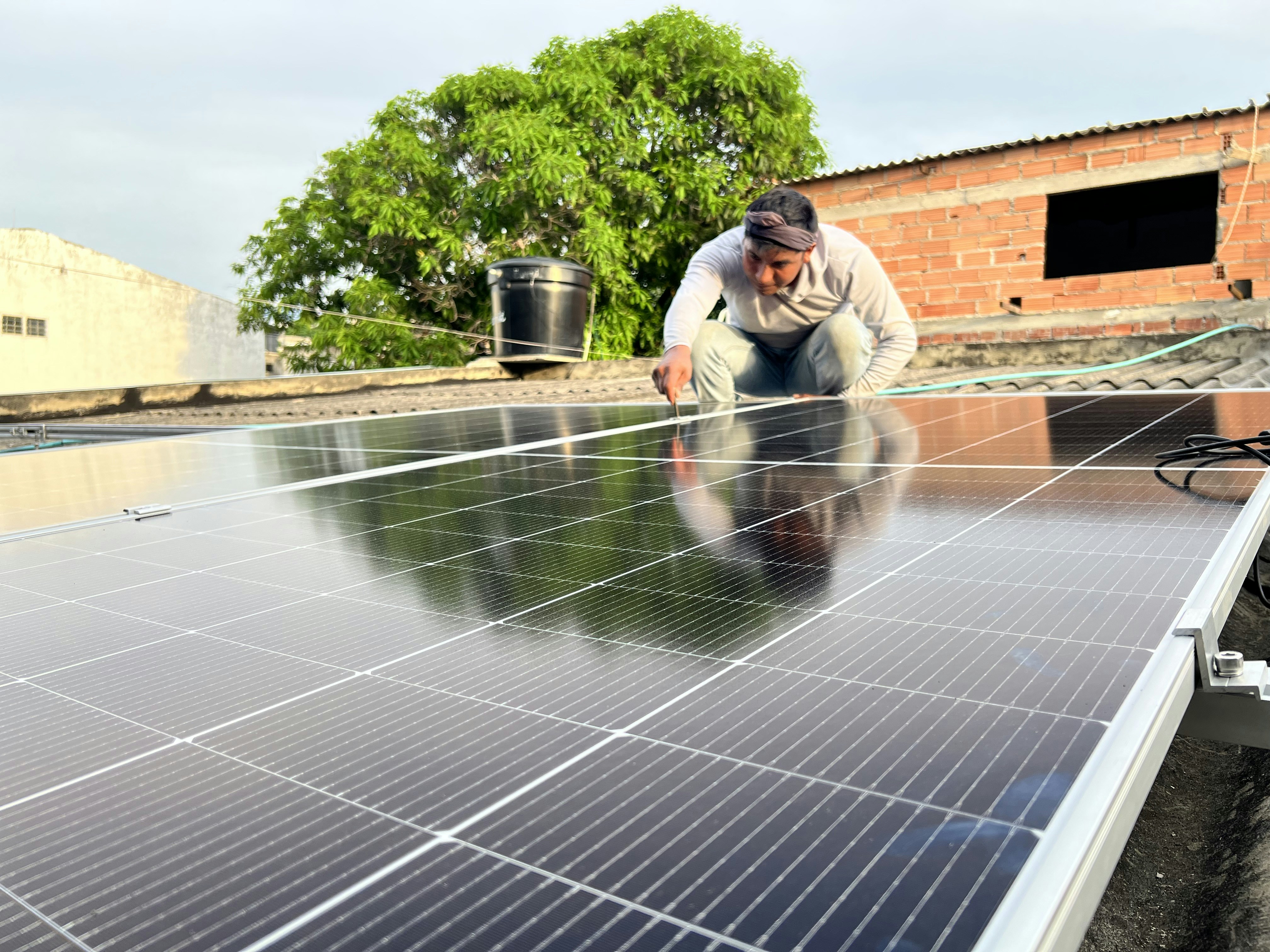 Instalación Kit Solar Real