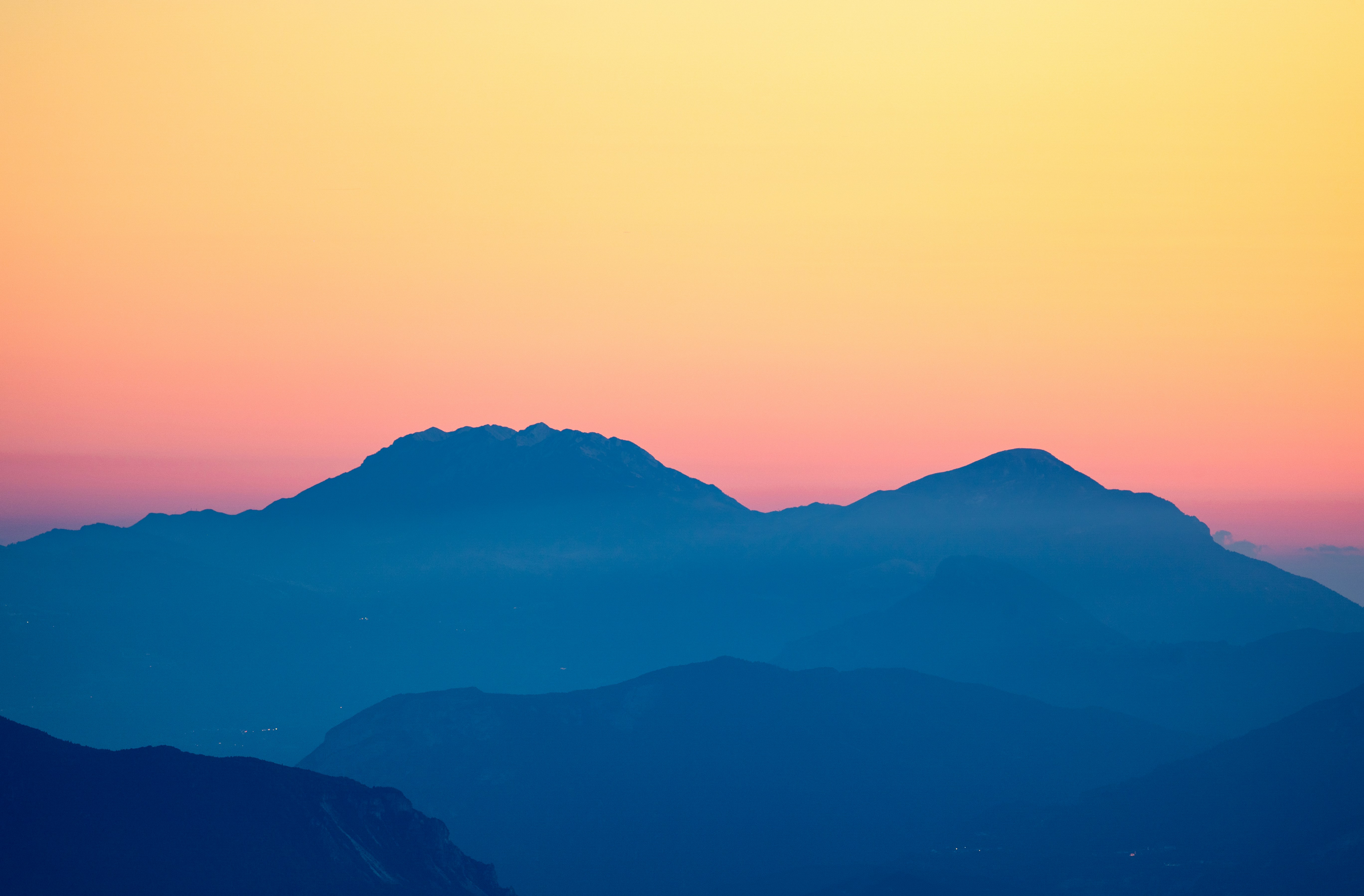 Photo by marekpiwnicki