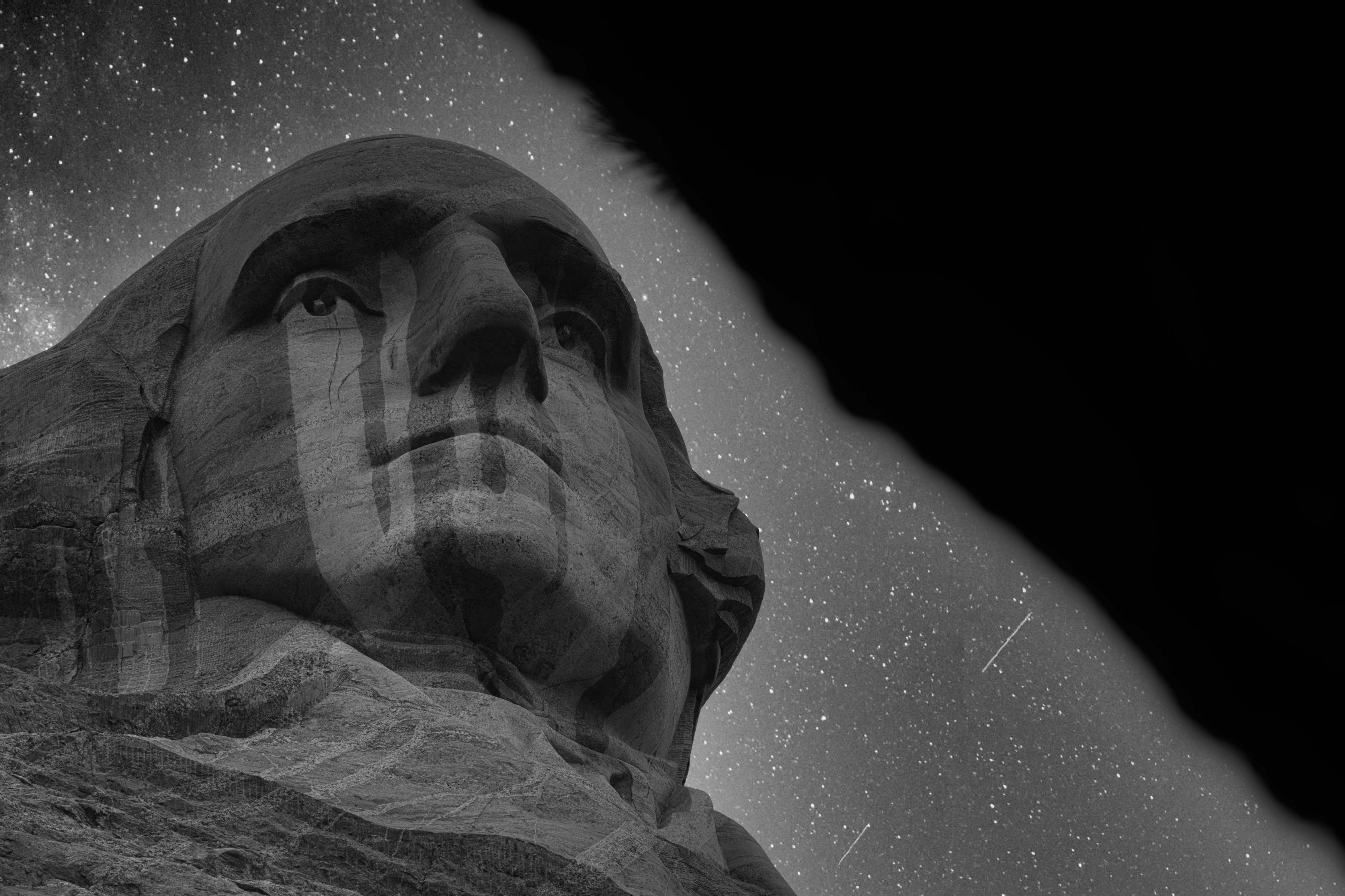 George Washingtons Denkmal vor einer sternenklaren Nacht.