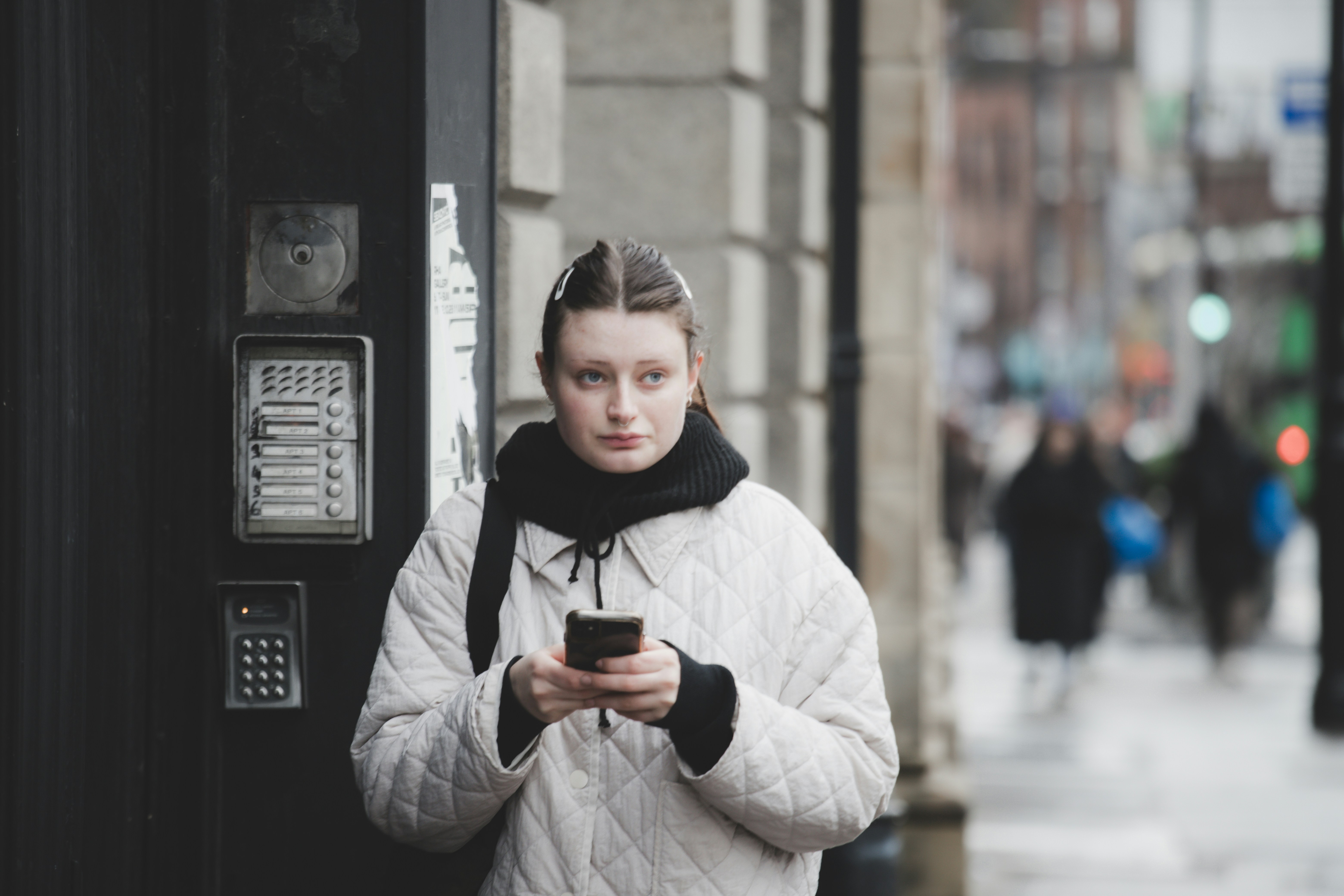 modern entryway wallpaper, wallpaper, Contemporary Headboard: Elevate Your Entryway 2