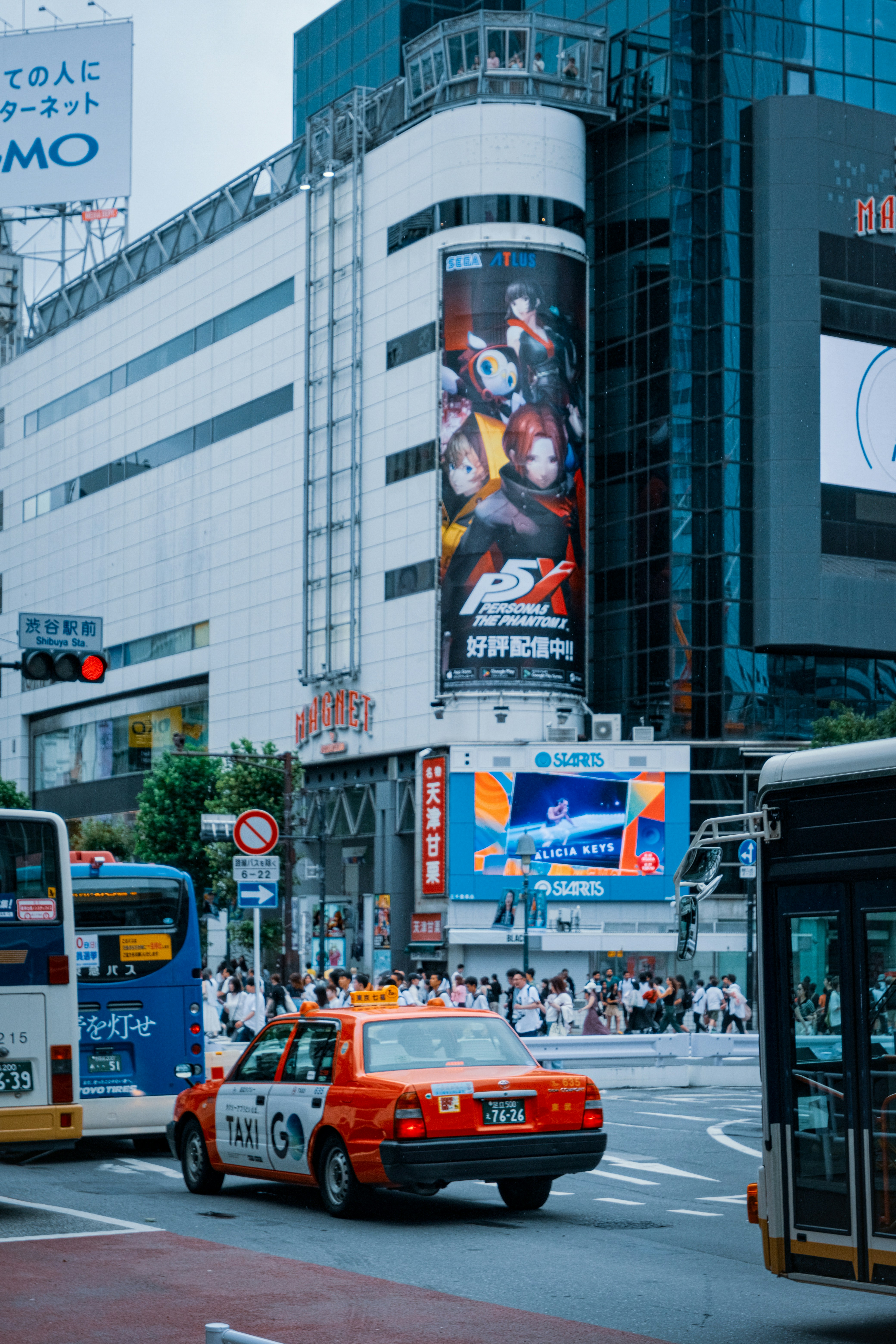 photo-1771980672055-5d94d5a792d9