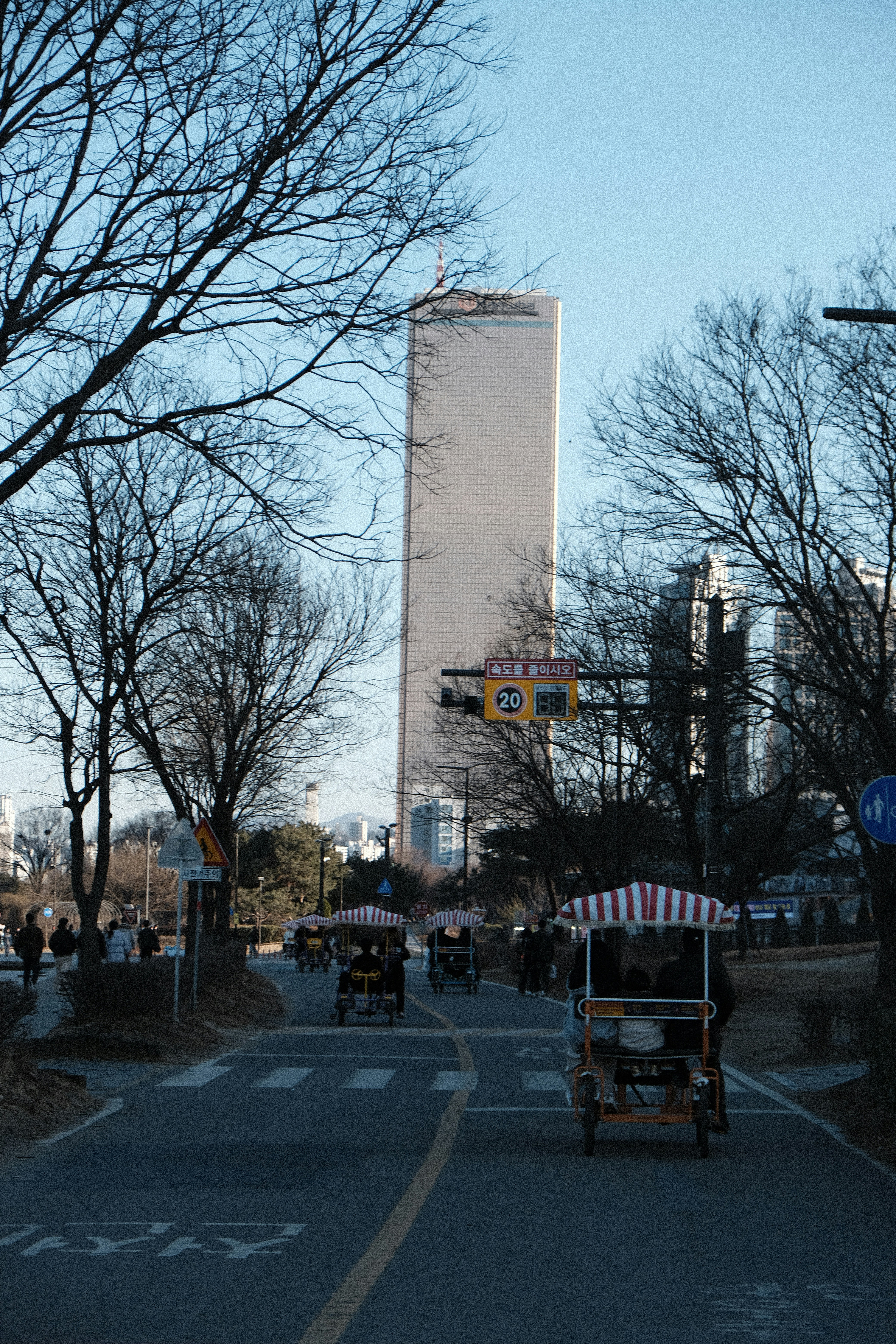 Evening Entertainment: Drone Shows and Night Markets