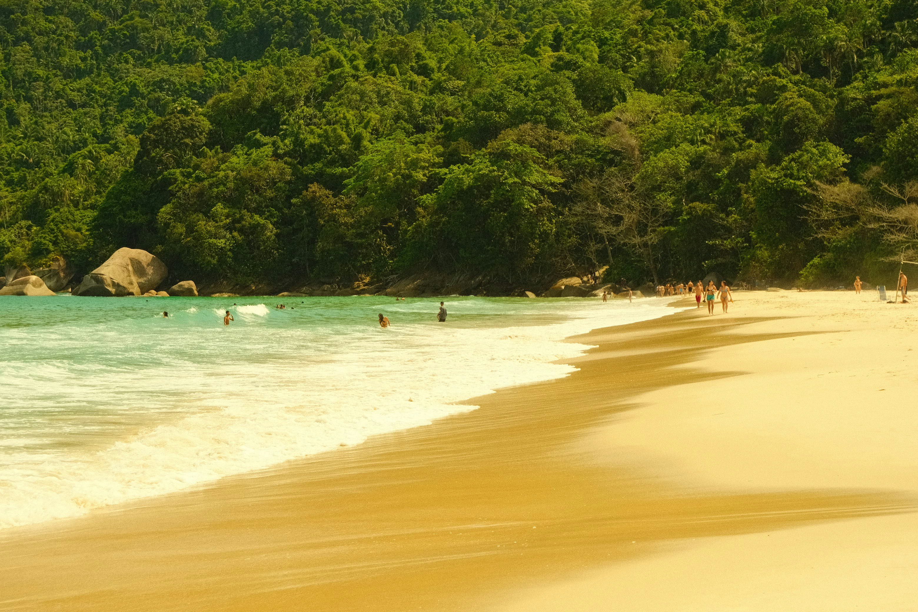 Photo by mclaralindo