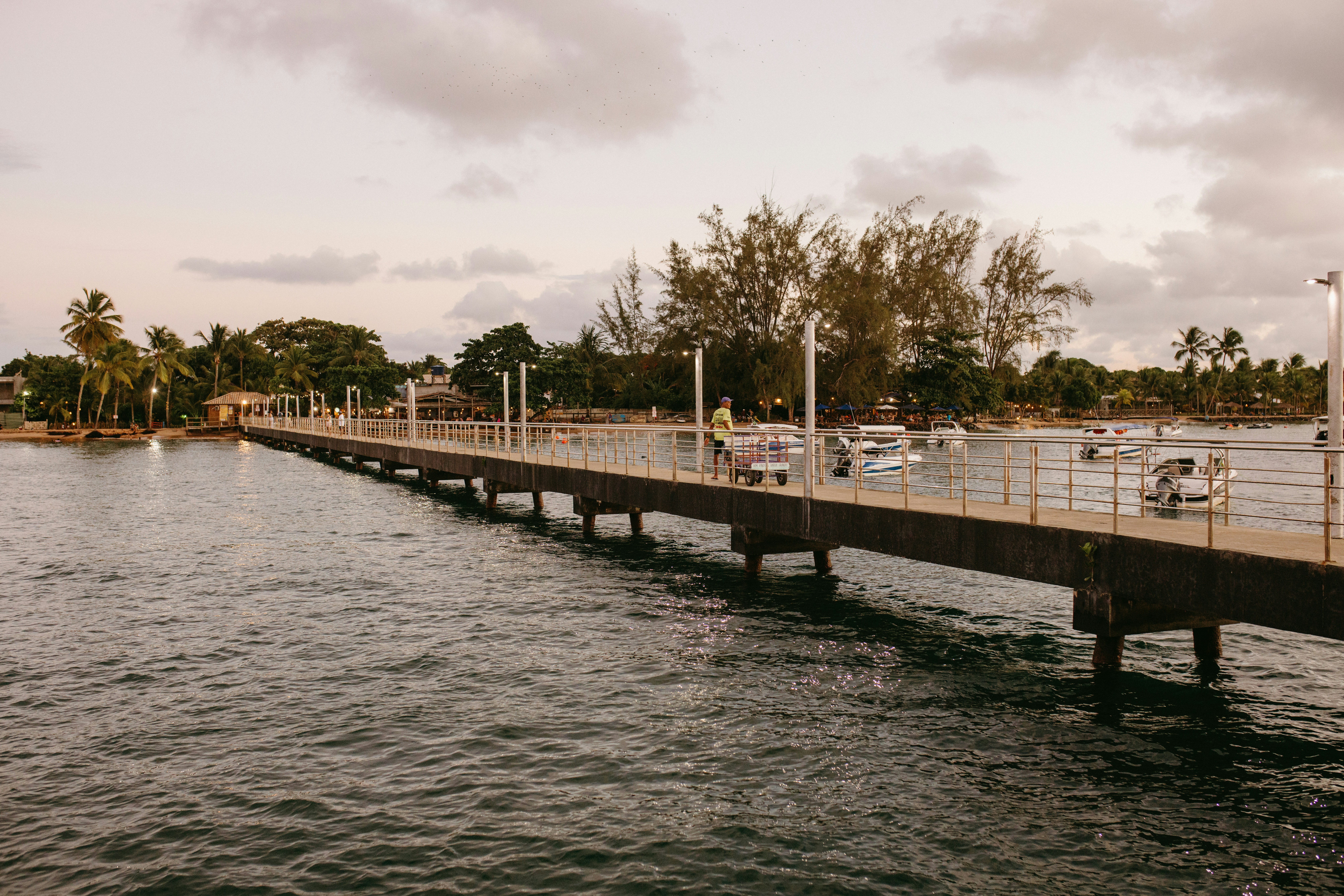 Photo by jonathanborba