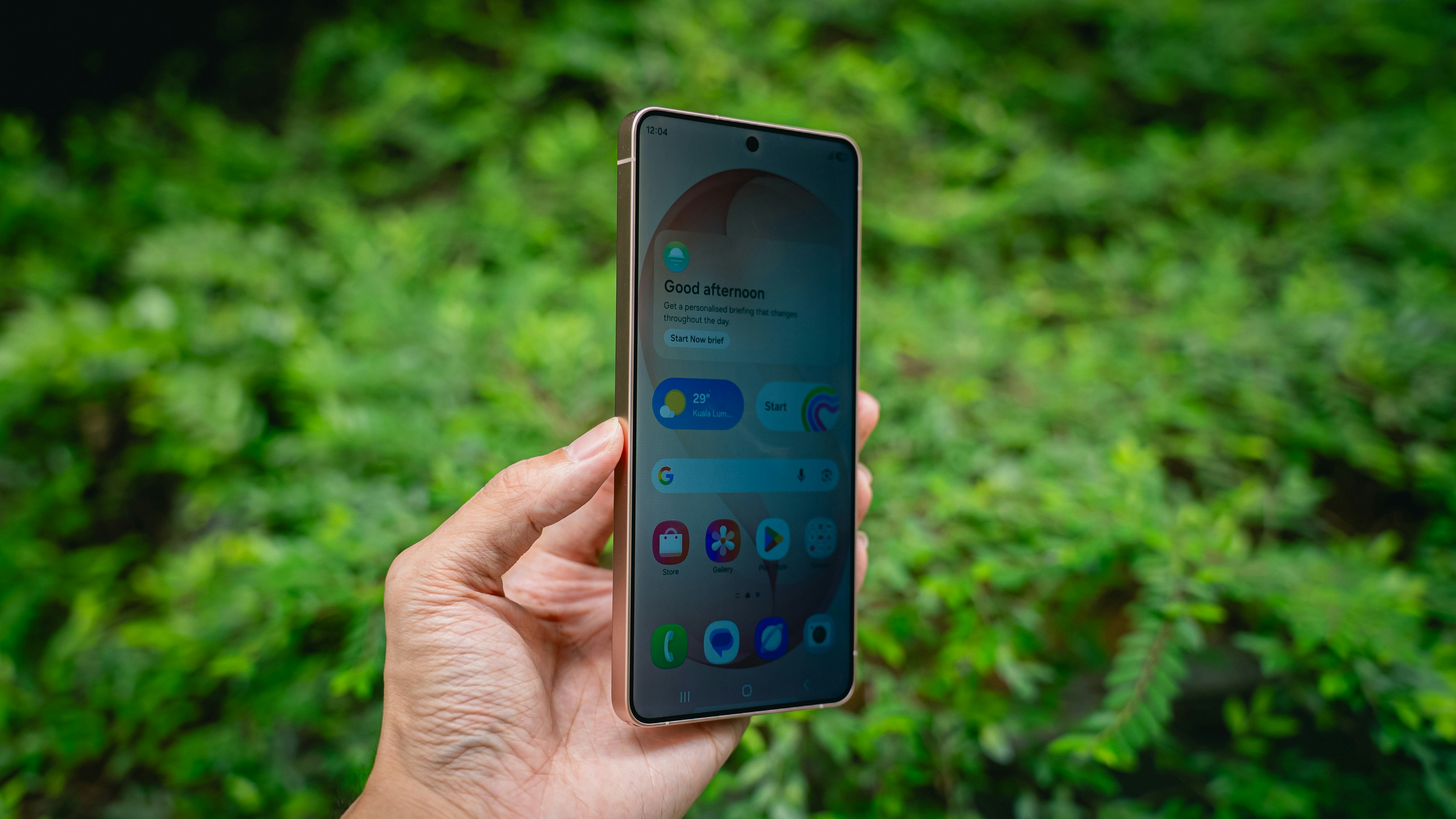 Why Samsung’s Galaxy S26 Ultra Privacy Display Could Replace Screen Protectors Post feature image