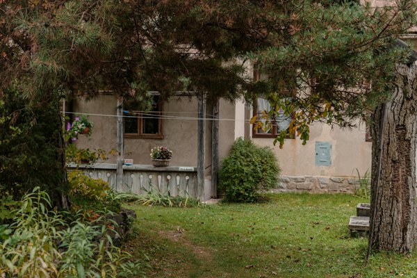 A rustic house with a garden and trees — Wachau Valley, Austria