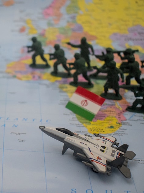 US Navy Seizes Iranian Ship Touska: USS Spruance Fires on Cargo Vessel Defying Hormuz Blockade