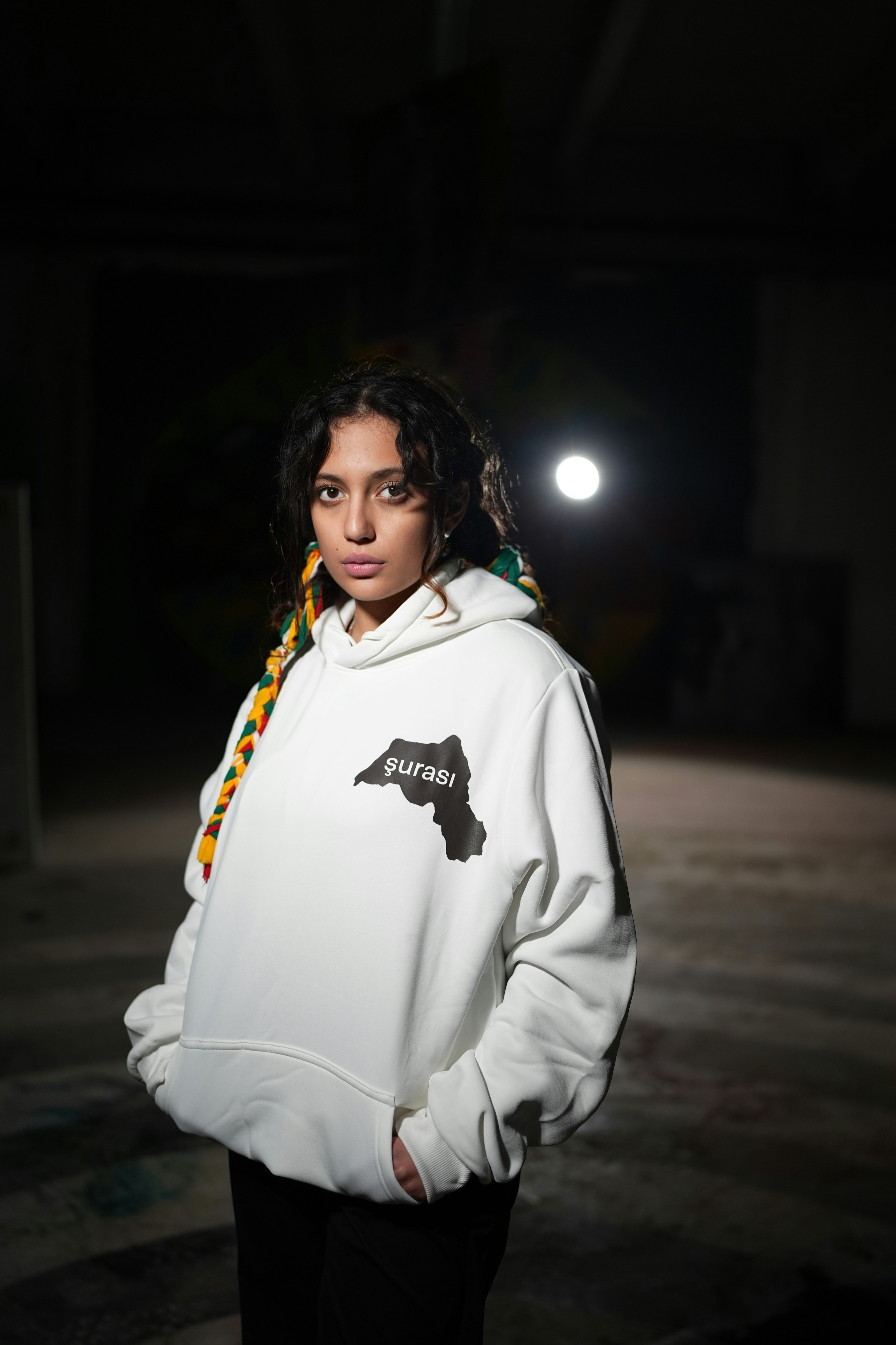 streetwear aesthetic wallpaper, wallpaper, Layering Sweatshirts: Mastering Trendy Street Style 5
