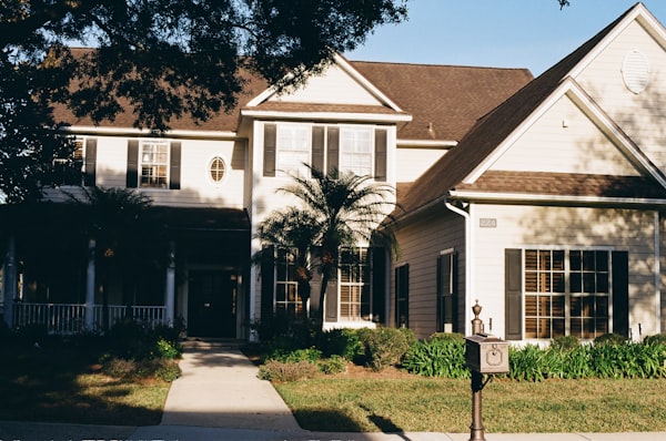 Landmark Pro Georgetown Gray — two-story with porch