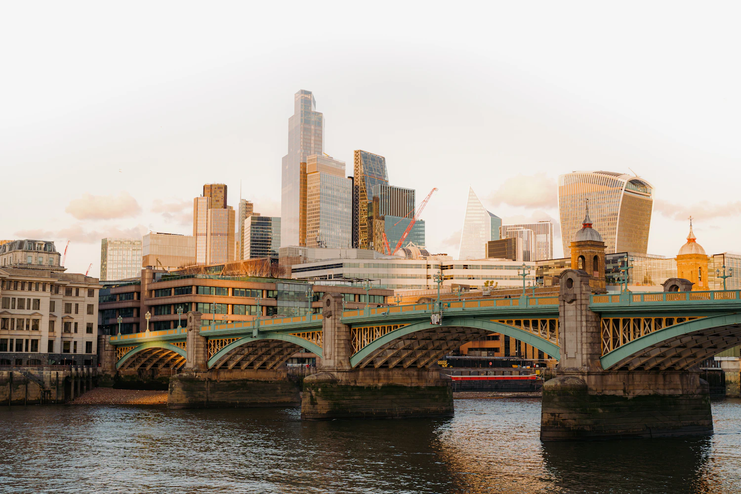 IPTV UK viewing across the London skyline and River Thames
