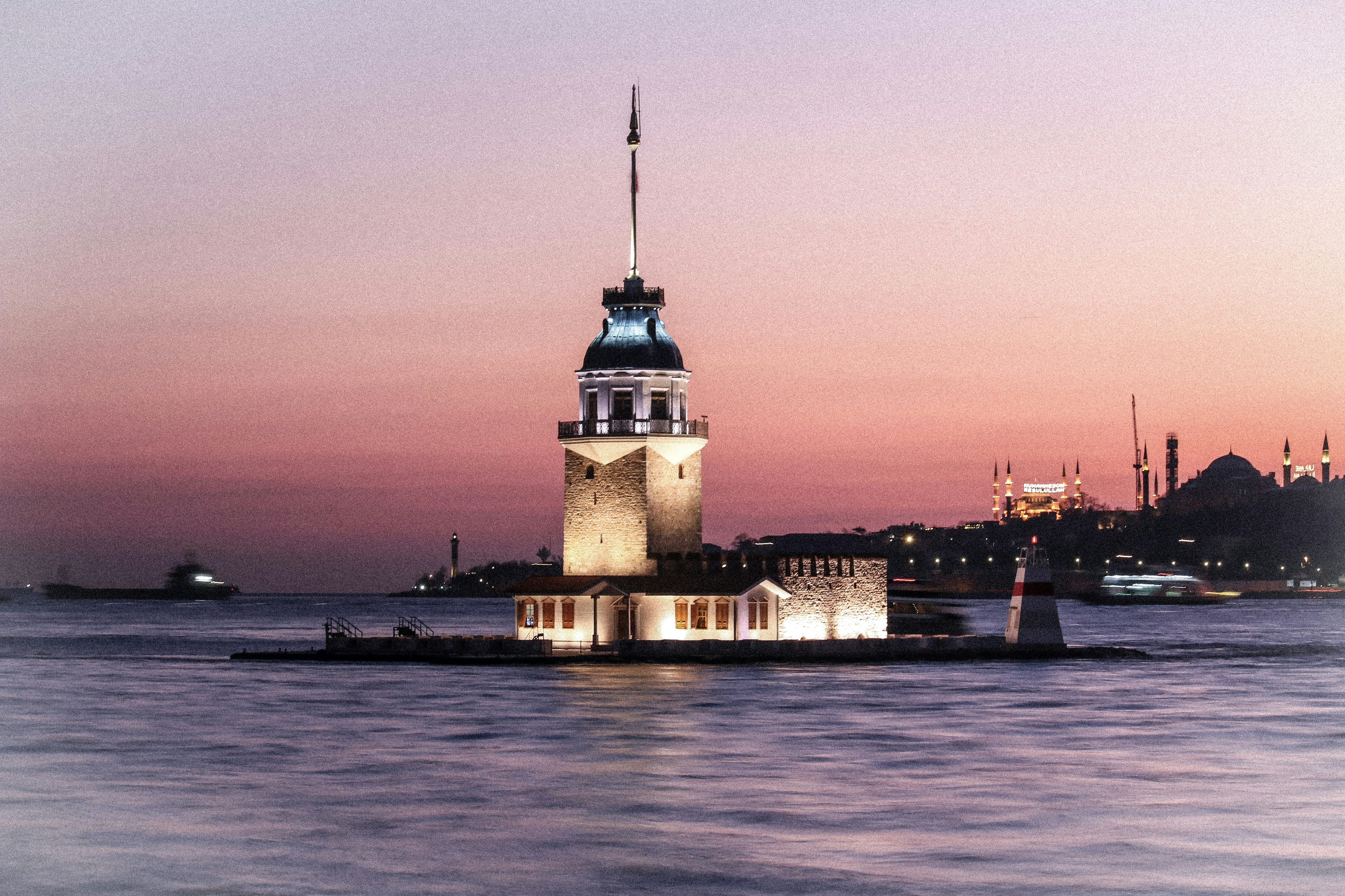 Photo by attilayener