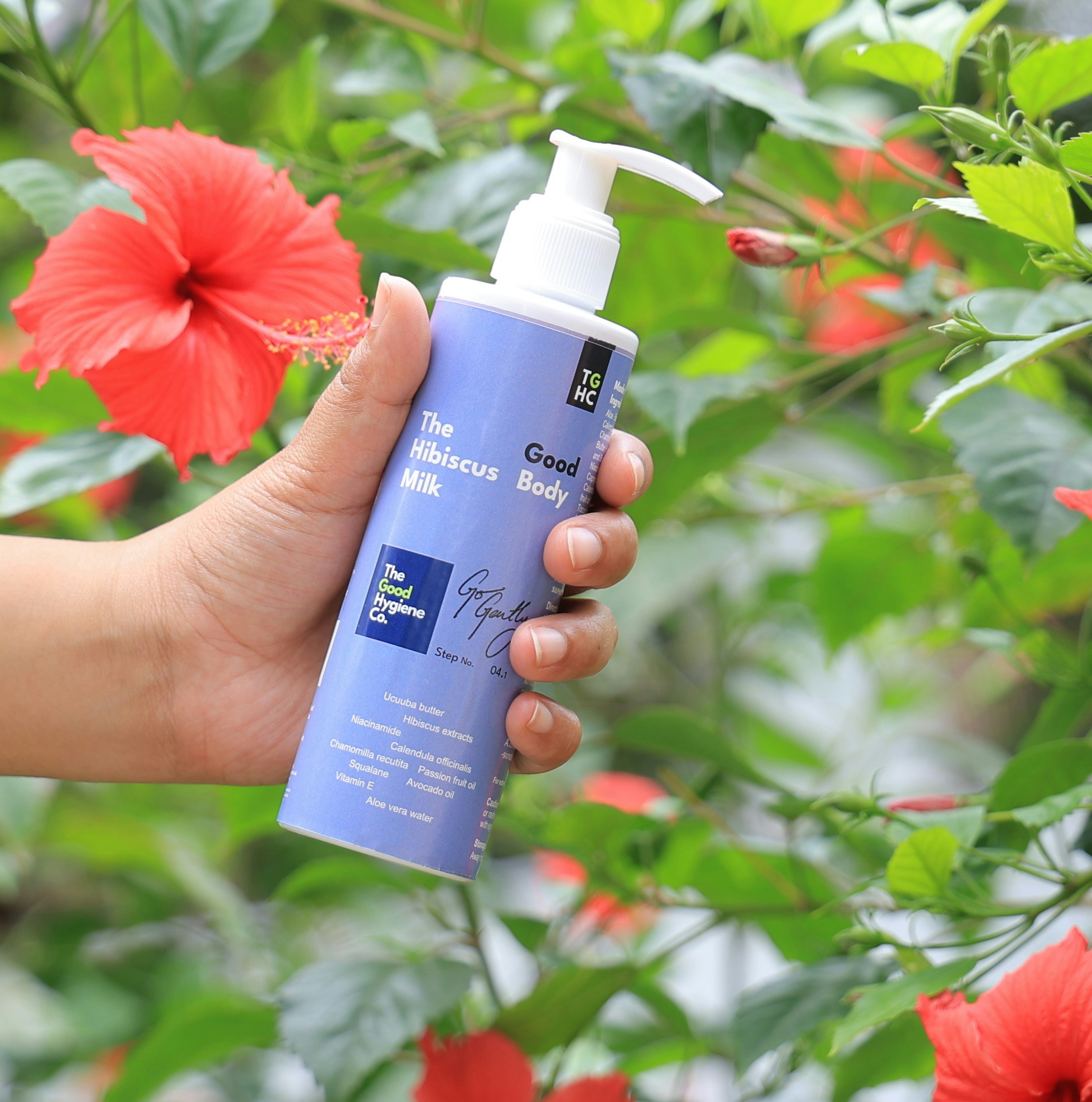 calming botanical skincare, wallpaper, Balance Active Ingredients & Botanicals 2