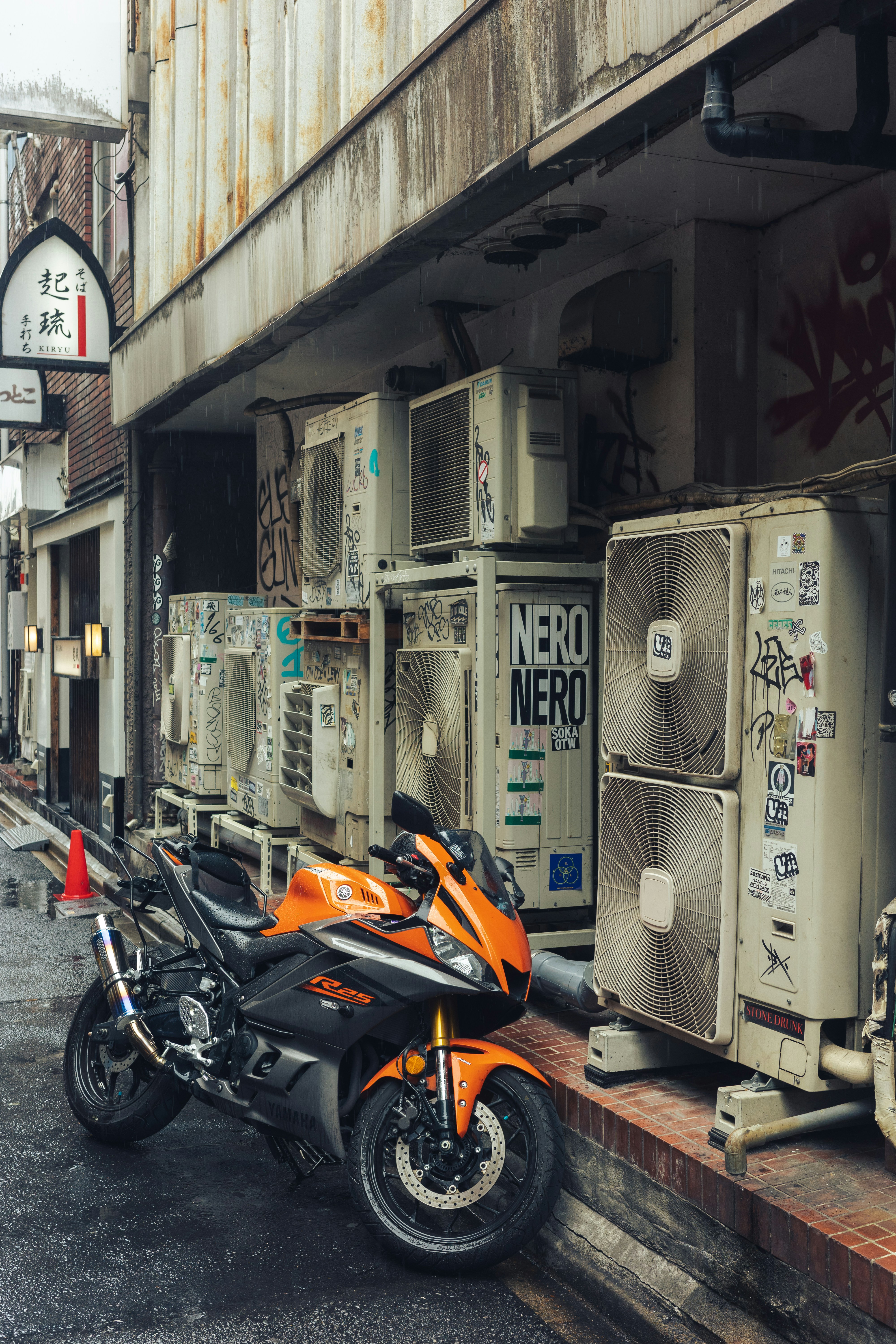 Photo by mirrors_are_more_fun