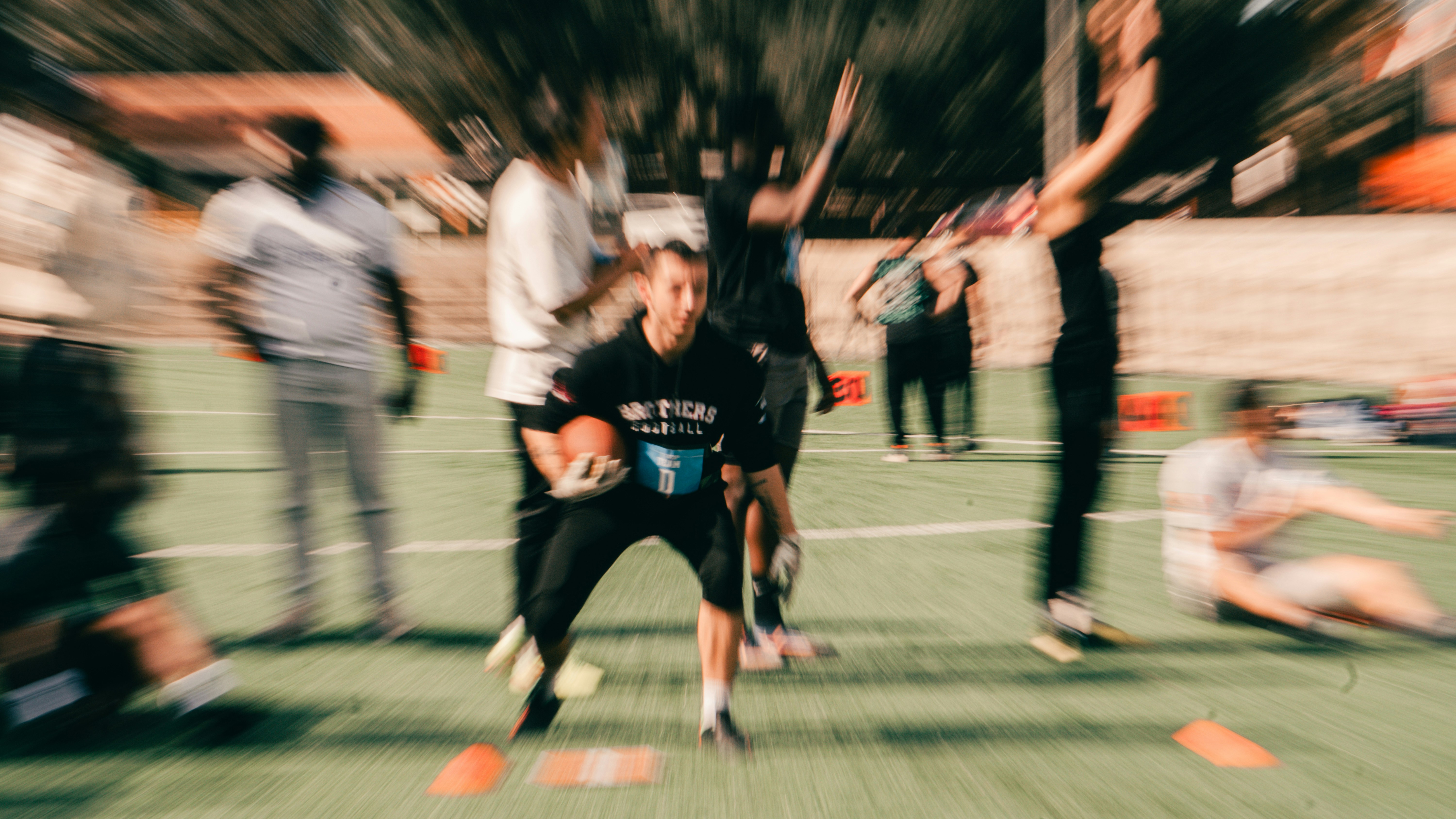 体育场景配图（资料示意）