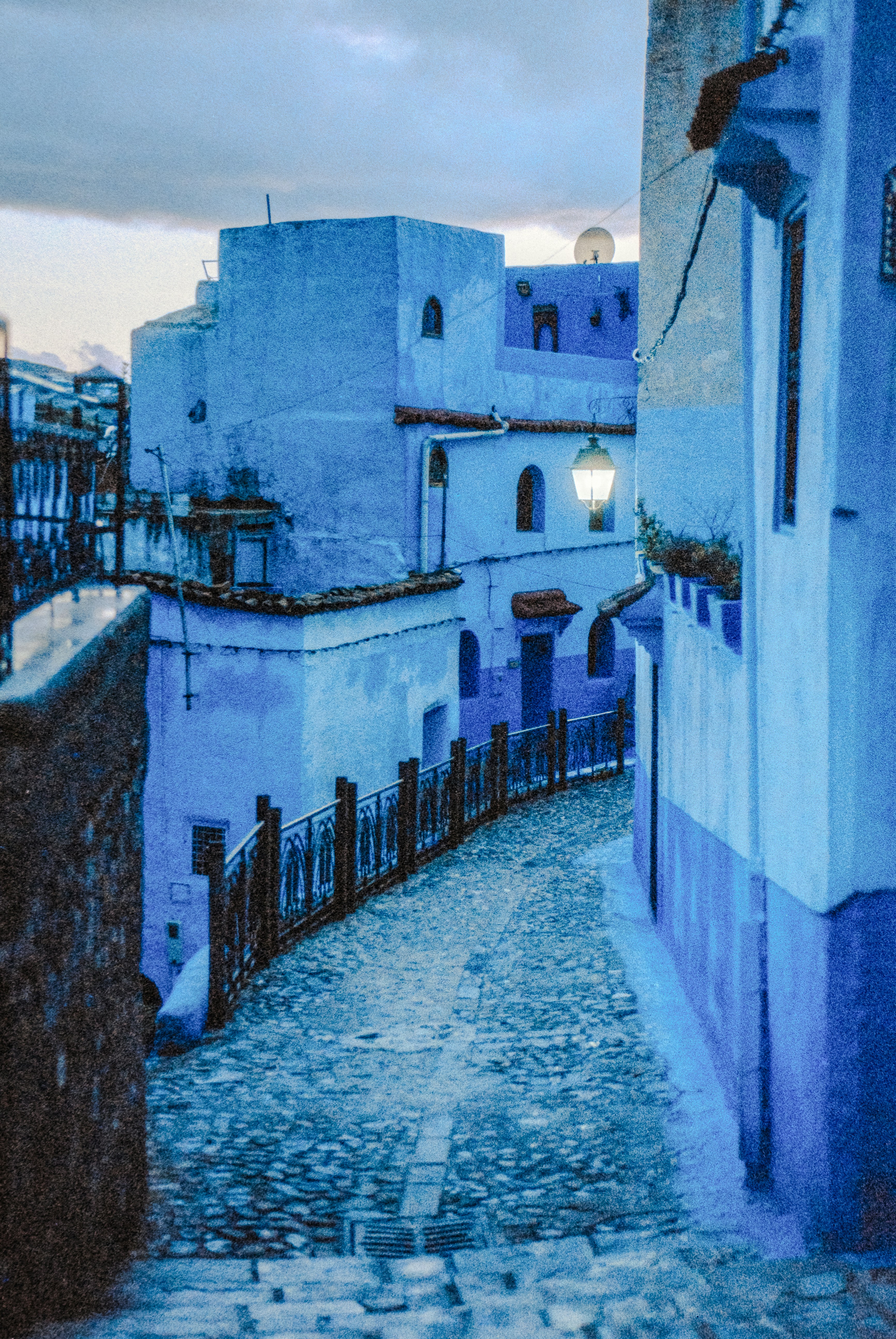 Photo by bethchobanova