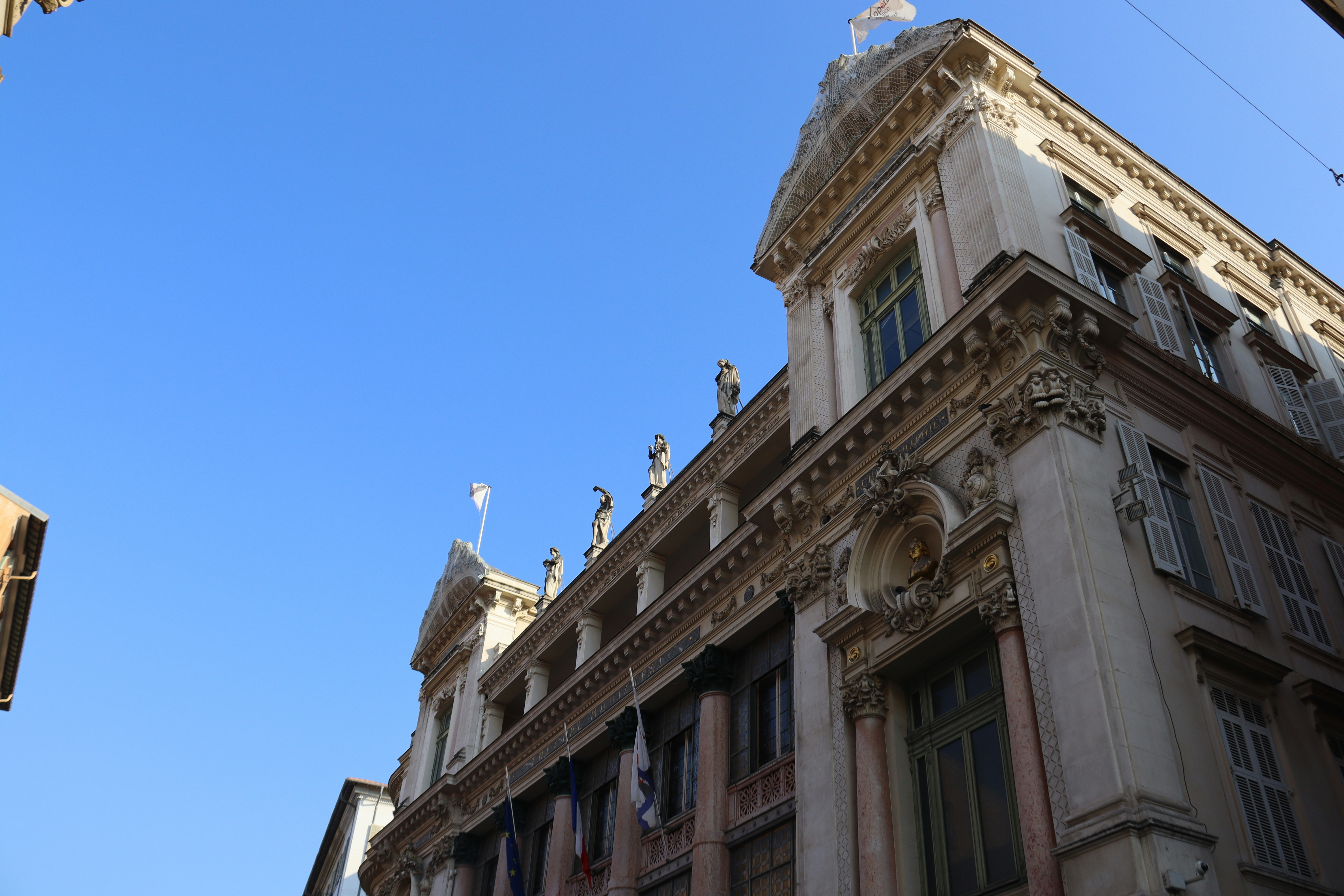 Photo by shalevcohen