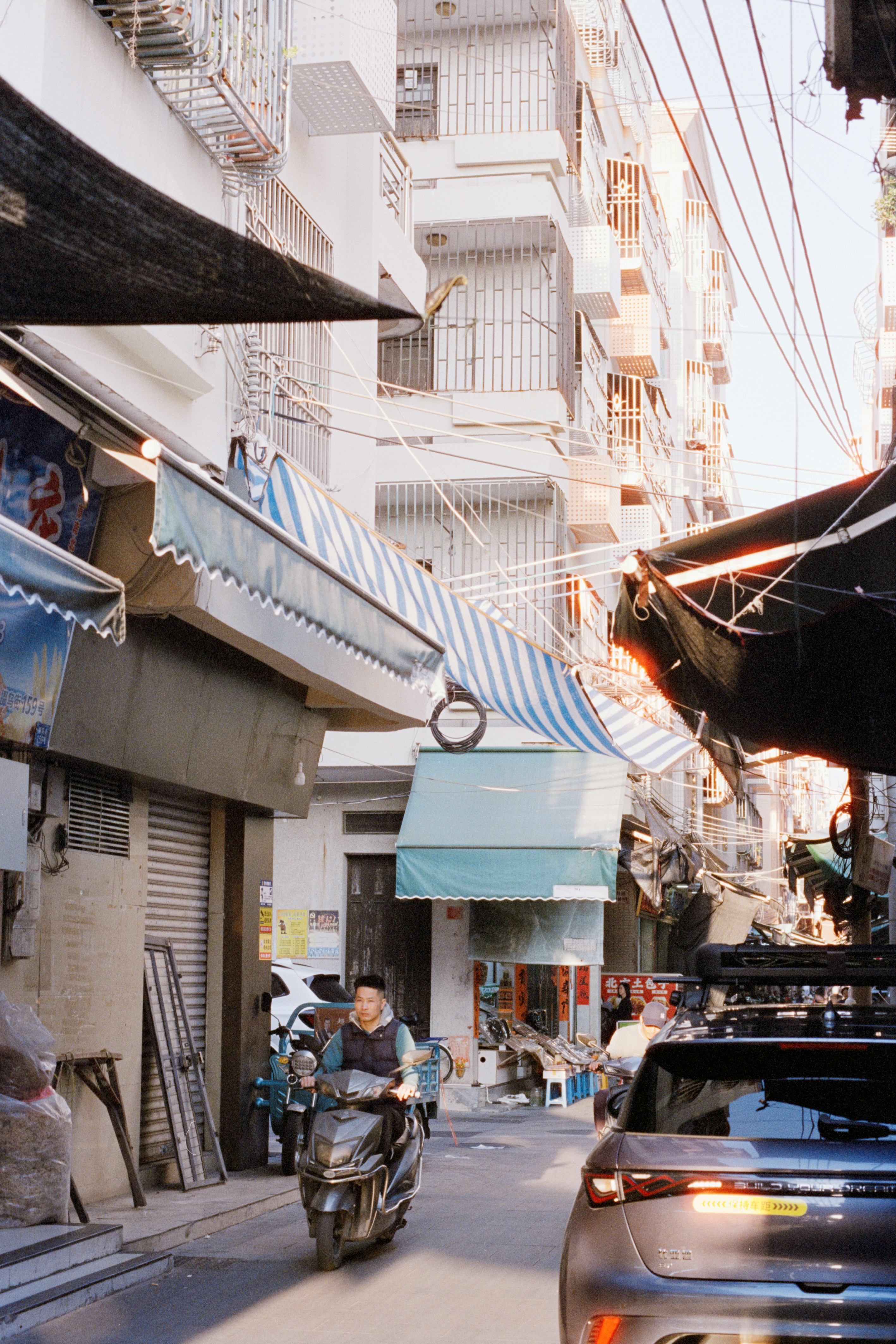 Photo by zhenyao_photo