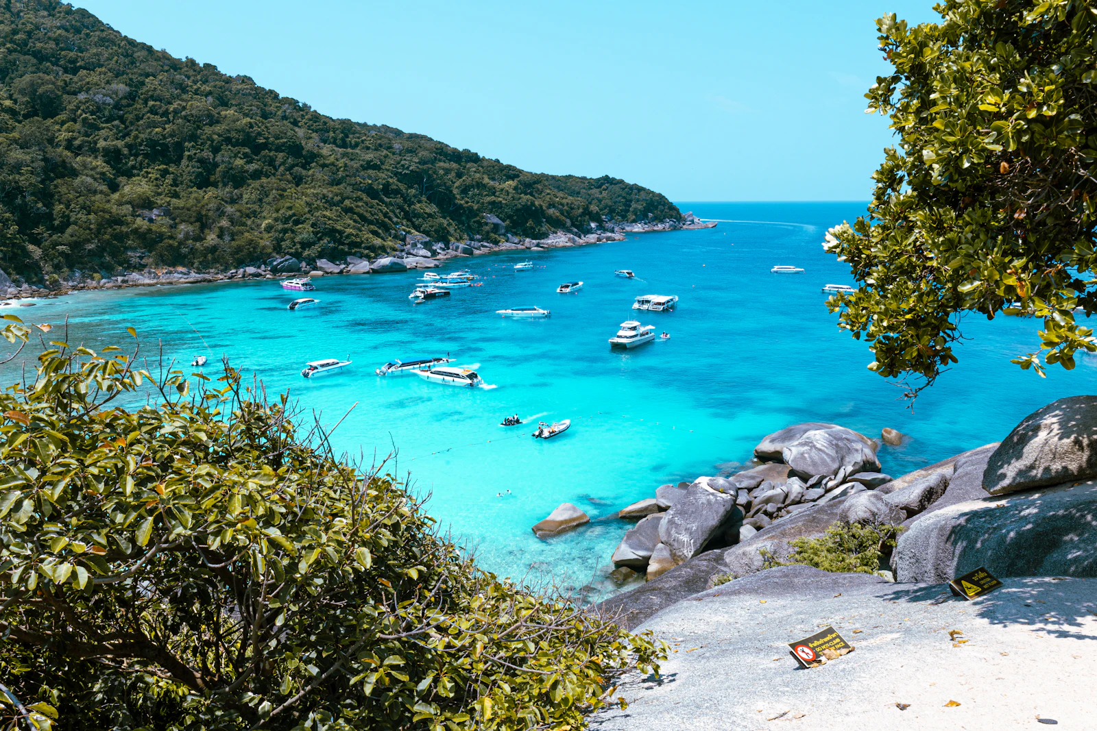 The Nai Harn: Above One of Phuket's Most Beautiful Bays