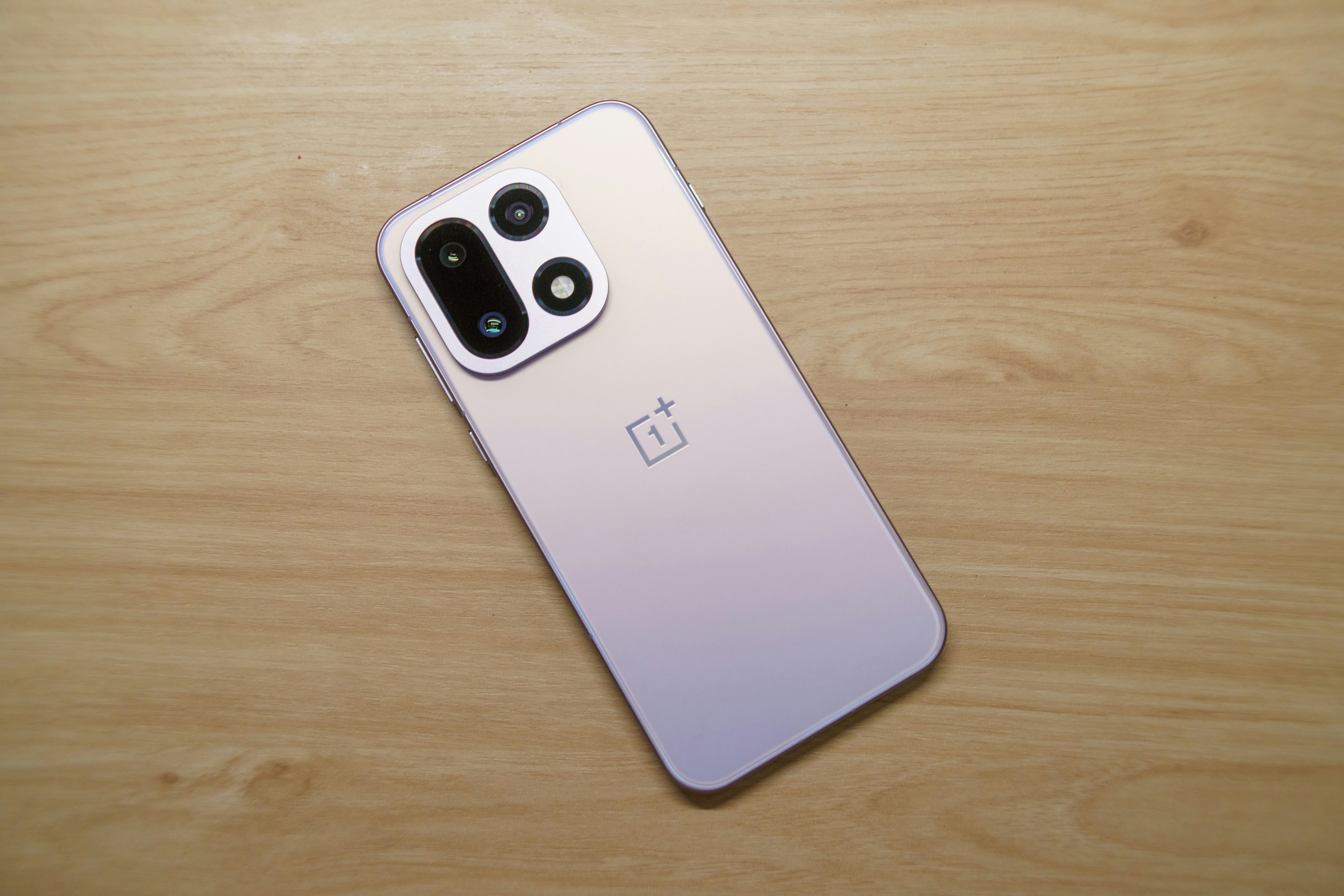 OnePlus réduit ses opérations aux États-Unis et en Europe