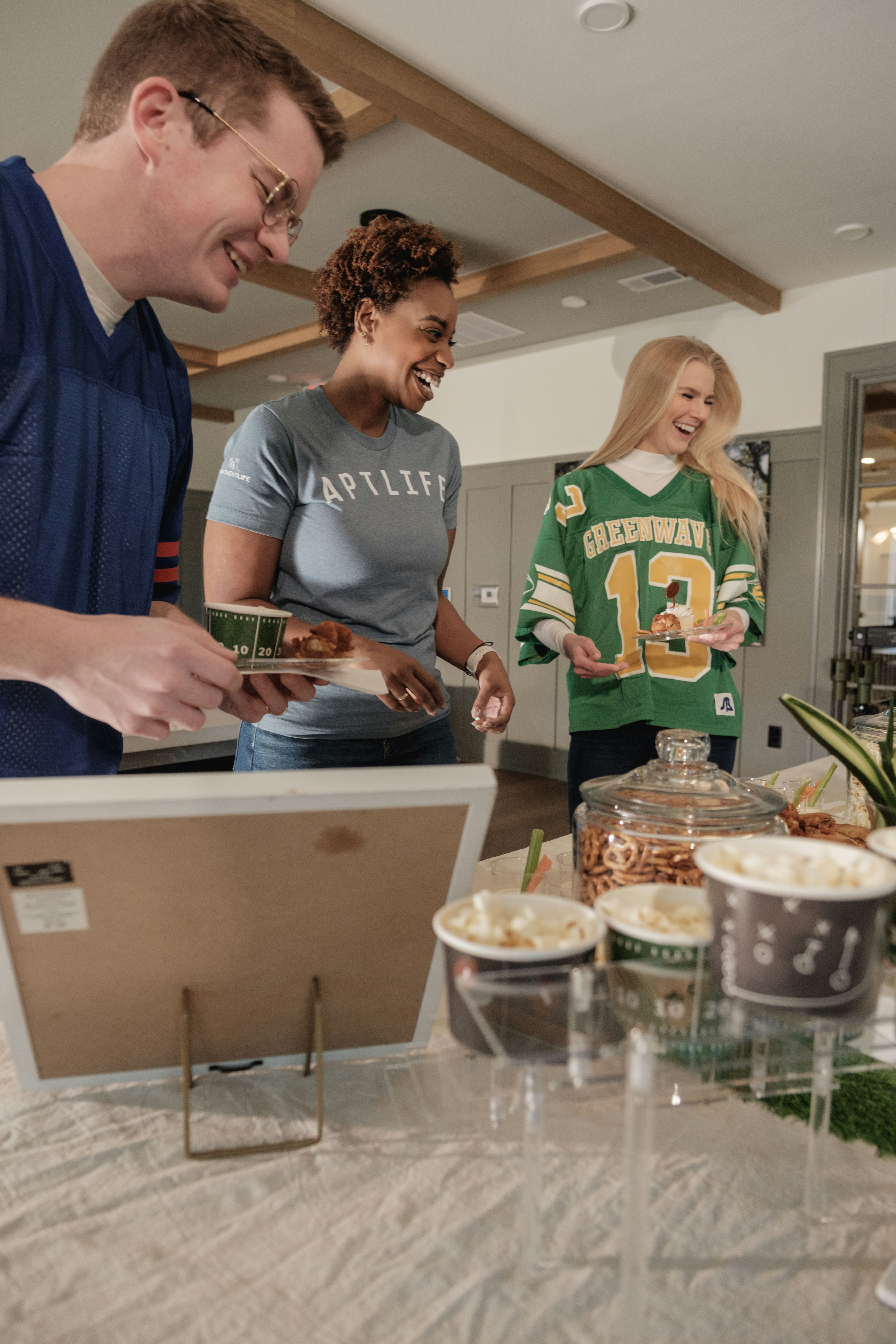 Food plan for a group sports event trip