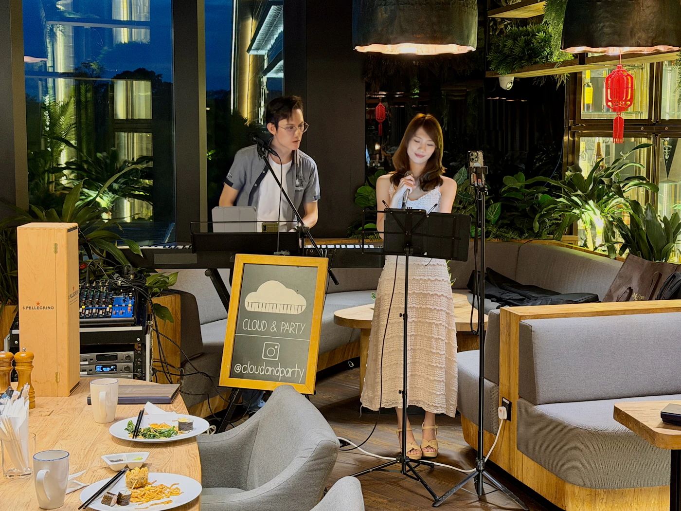 In-room performance feel