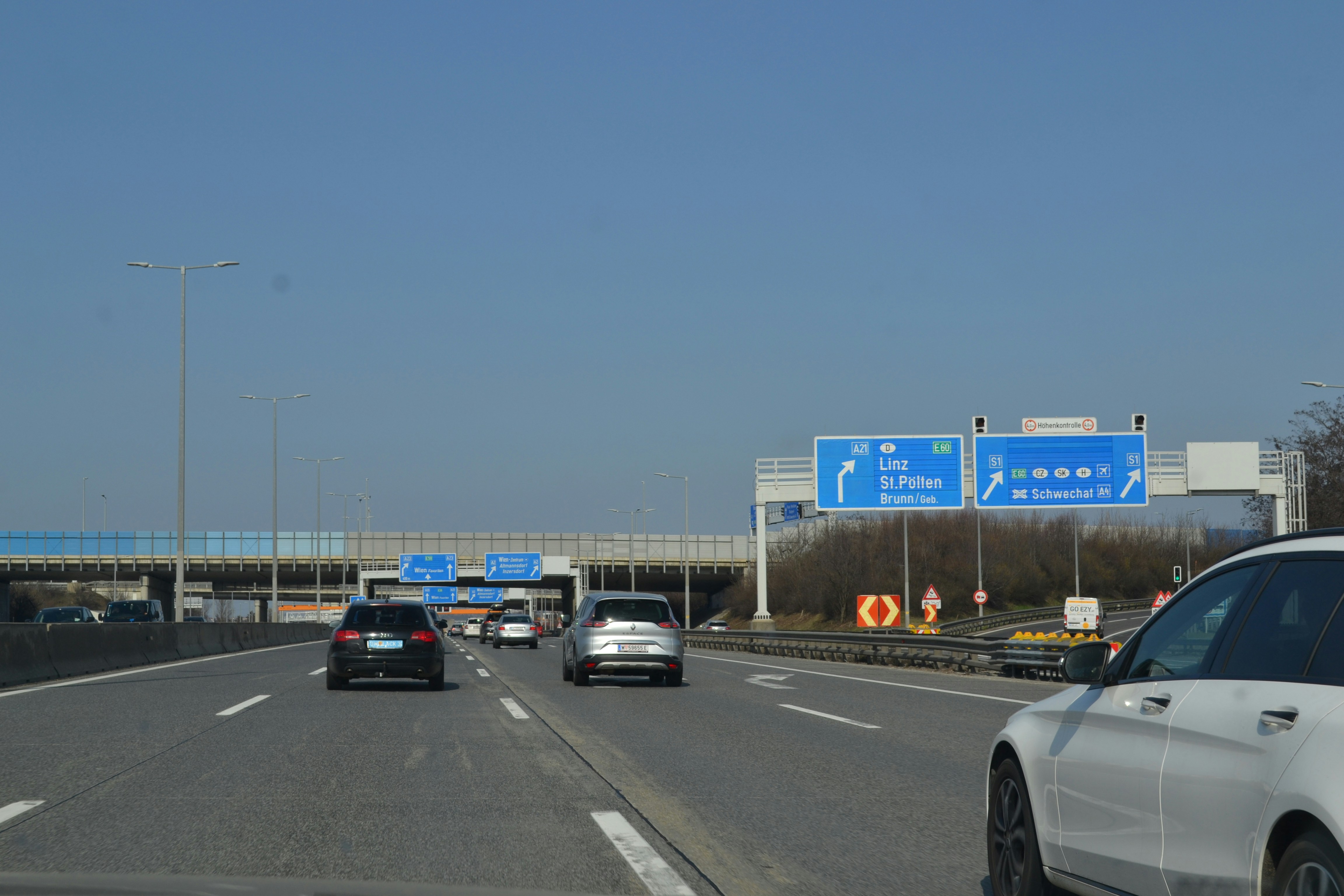 Photo by viktor_rejent