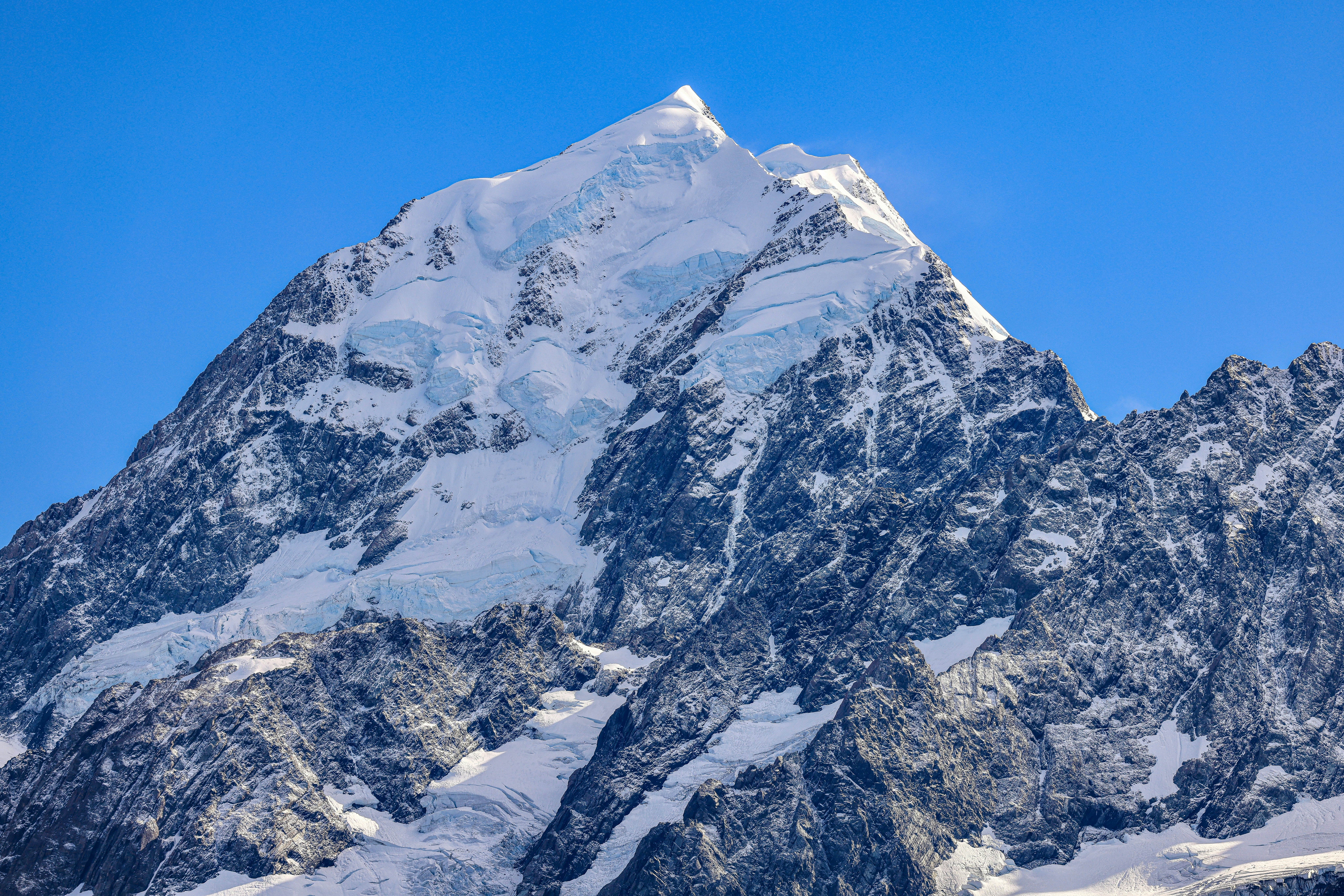 Photo by maximilian_brand