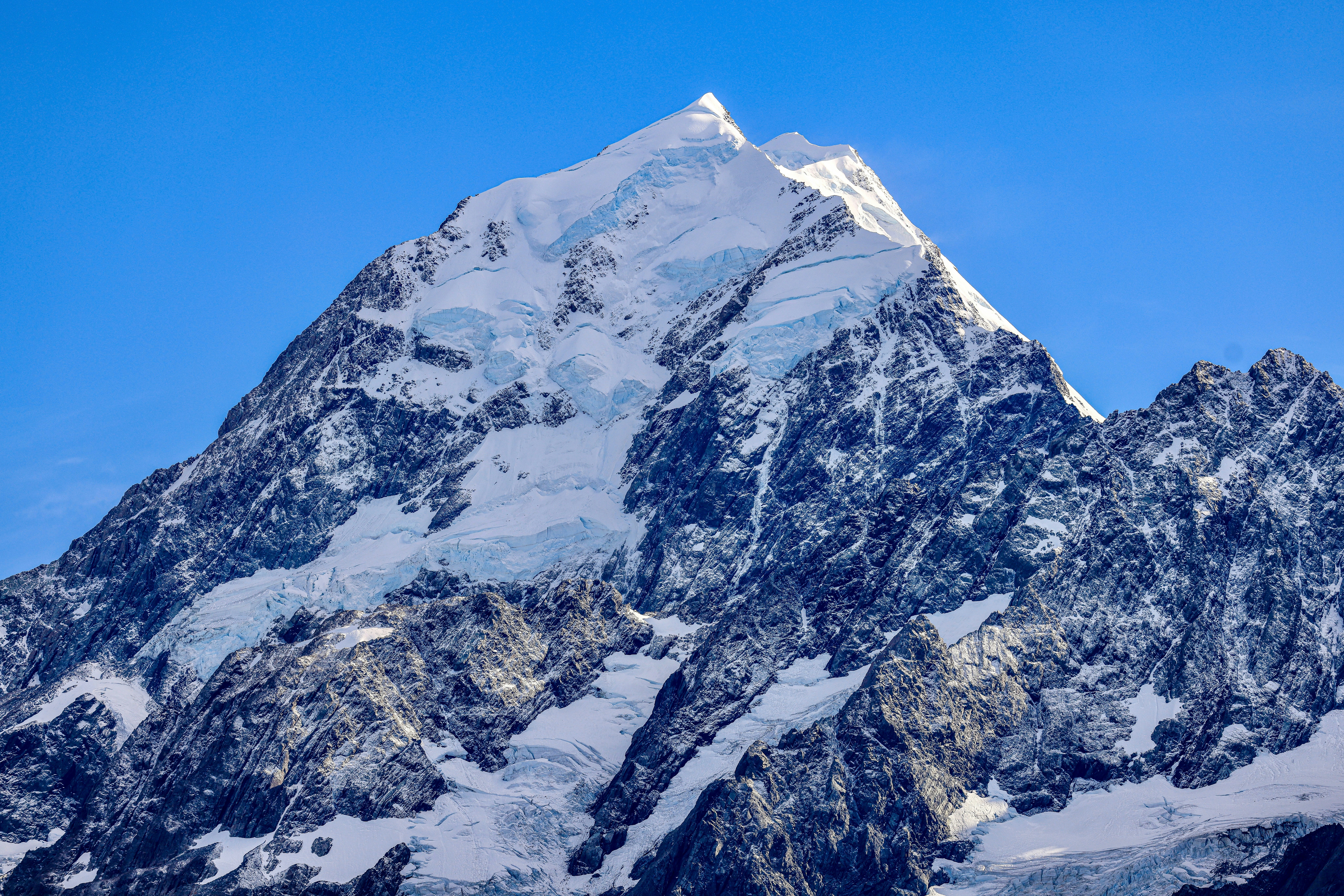 Photo by maximilian_brand