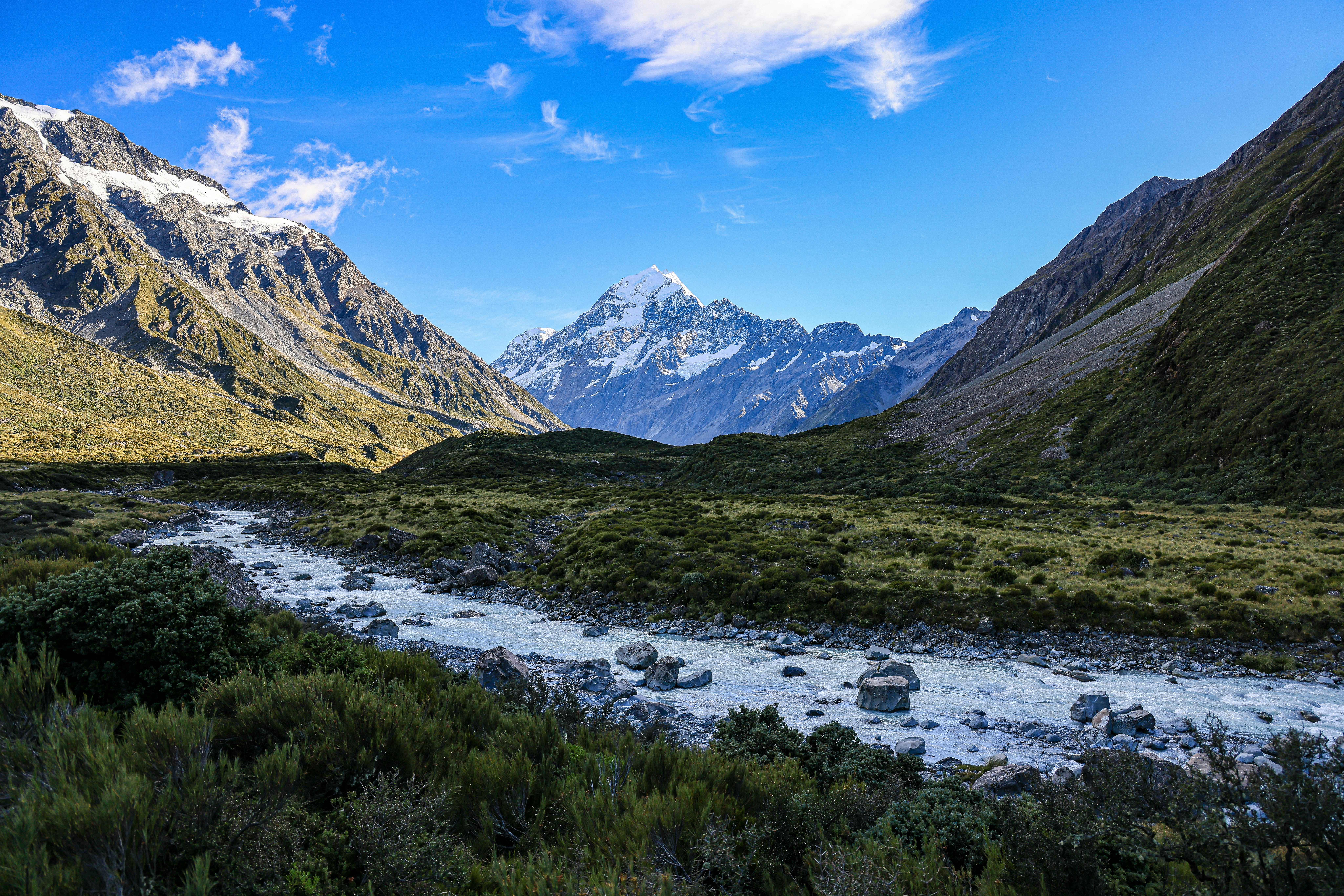 Photo by maximilian_brand