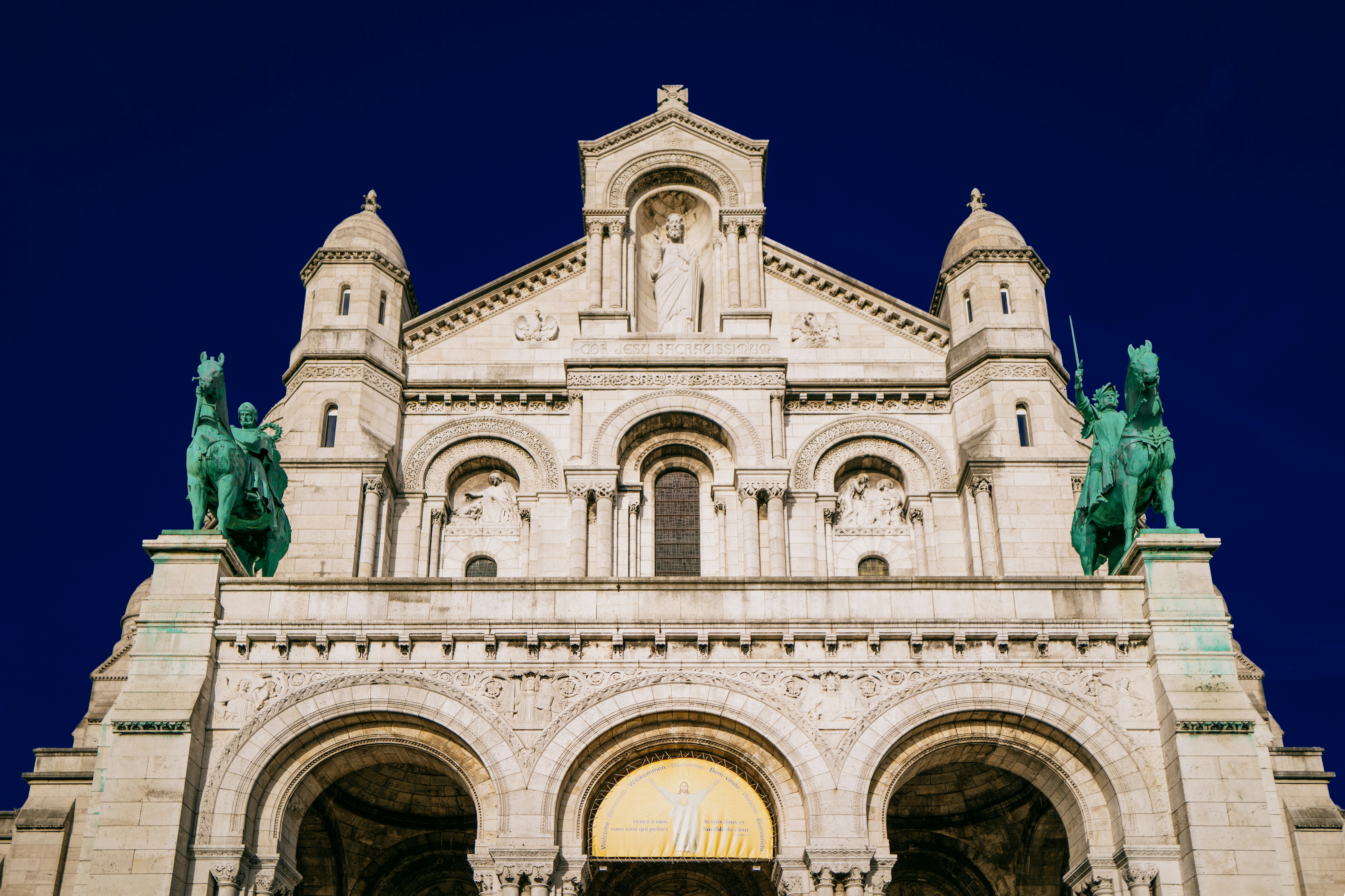 Photo by korner_kosmos