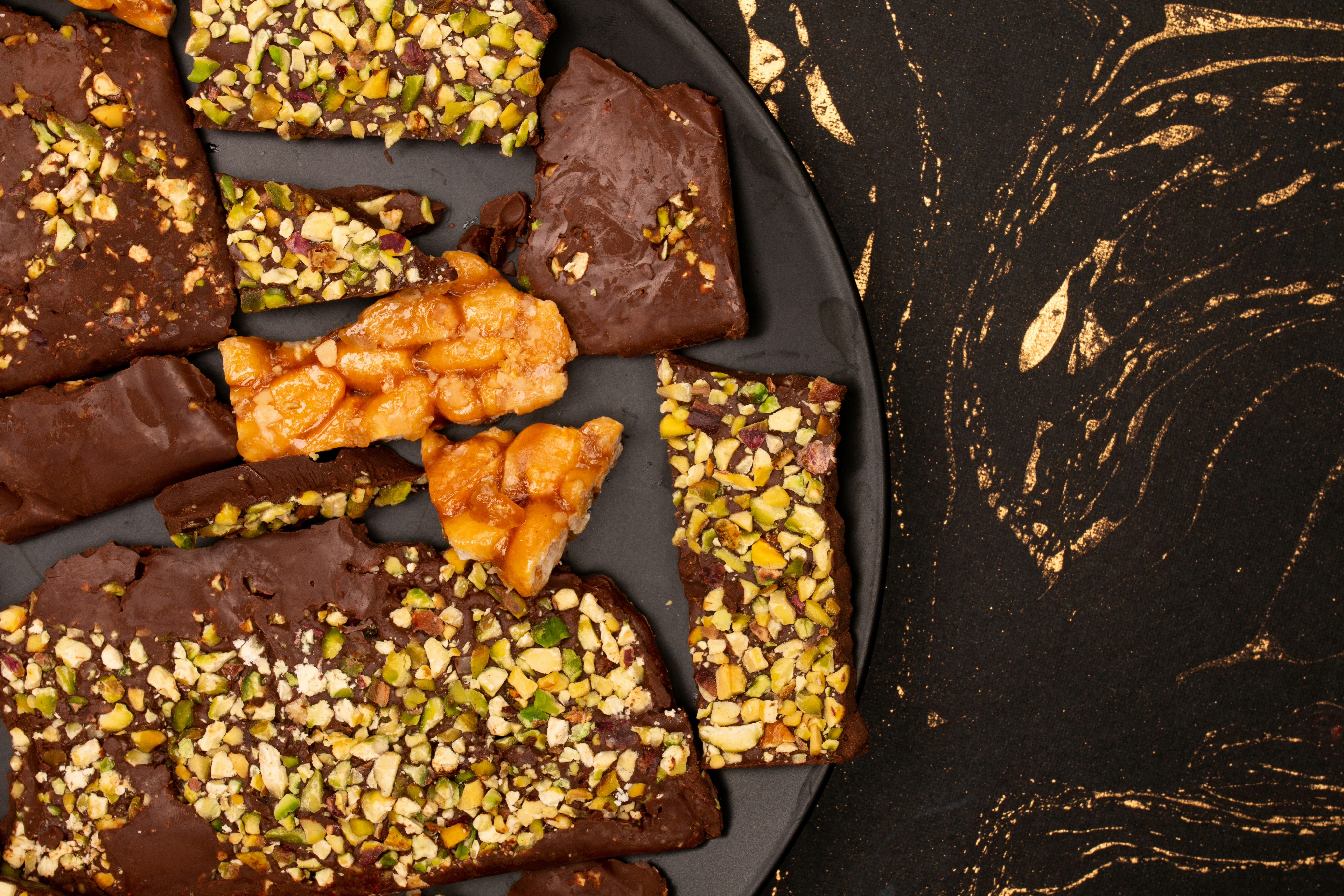 Signature Gift Box — 200g Mix