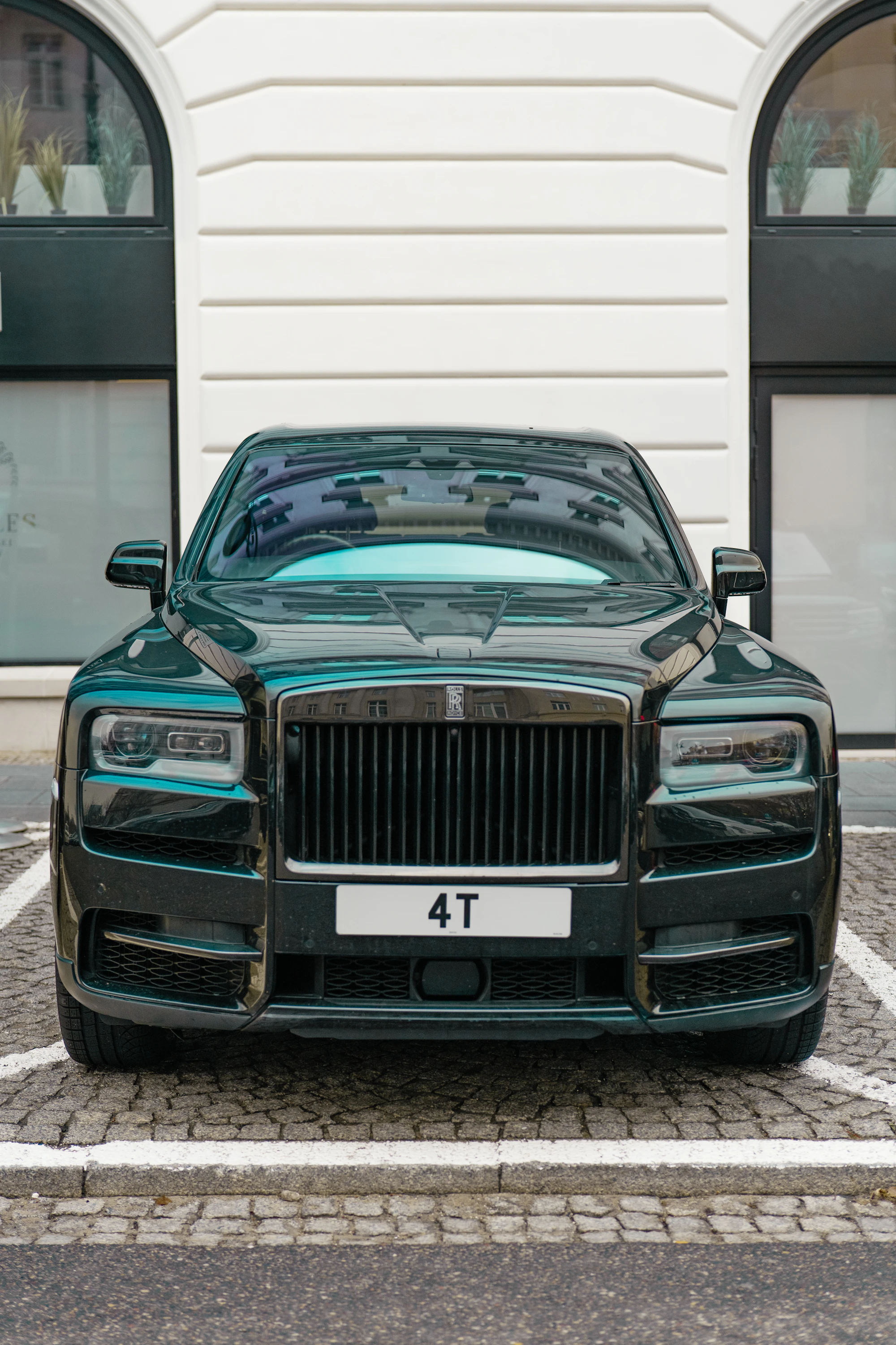 Luxury car rental in Aix-les-Bains