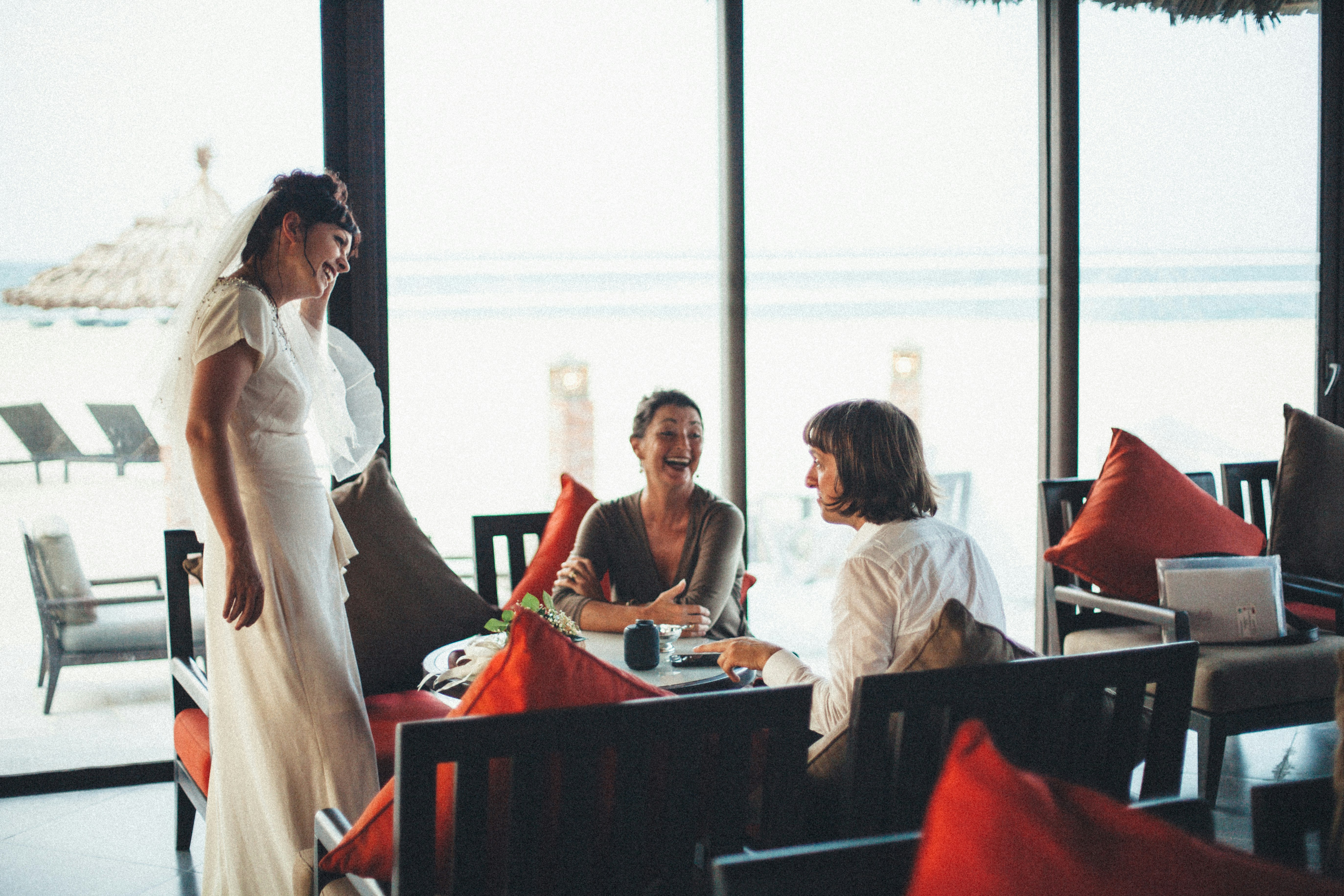 wedding lounge wallpaper, wallpaper, Wedding Lounge Design: Functional & Stylish Ideas 4