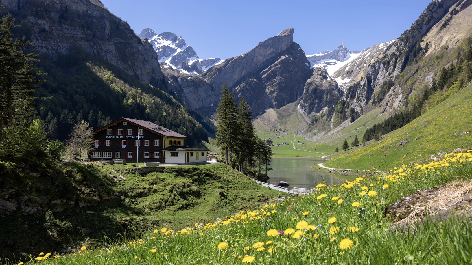 RegioMate AI Alpenglühen