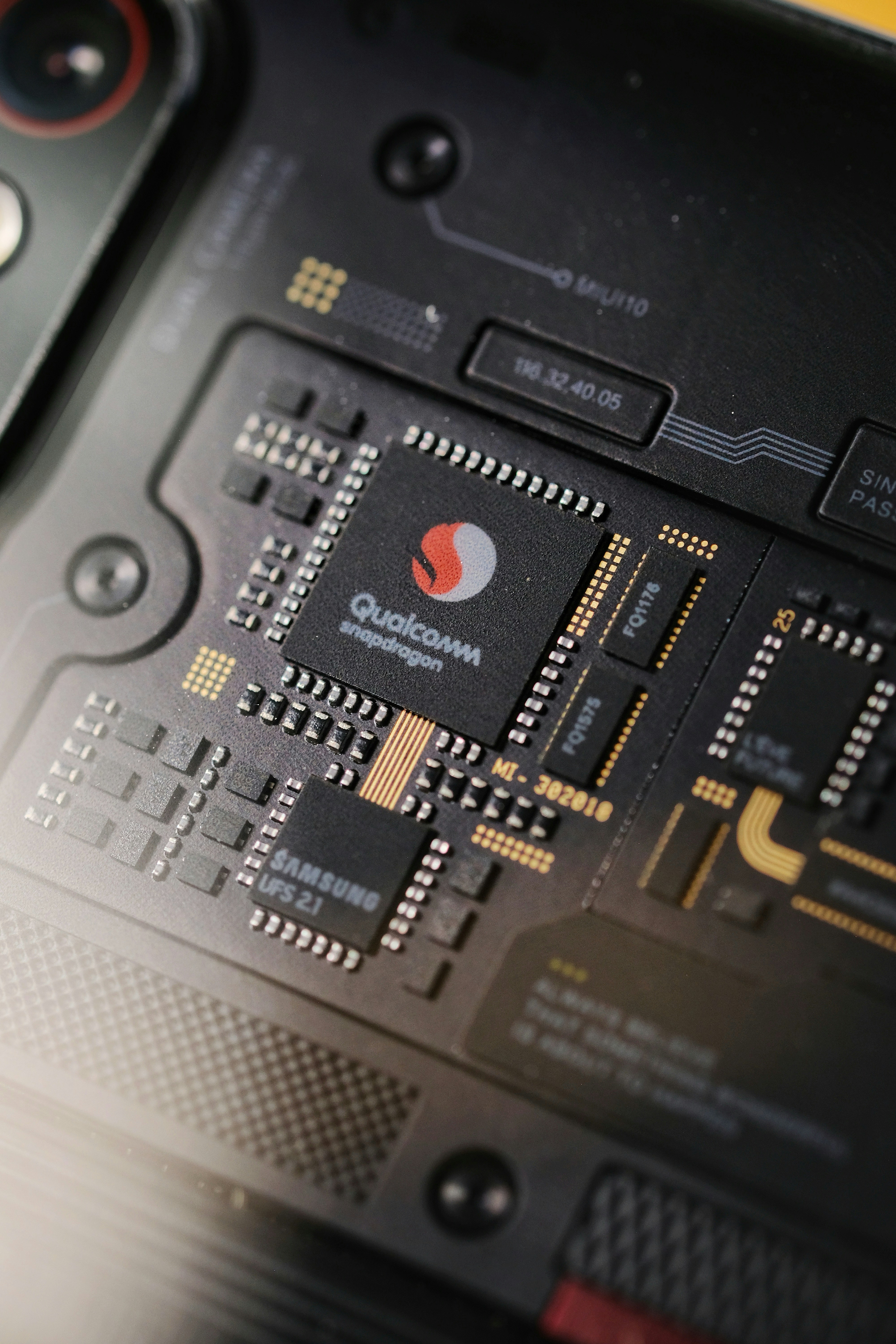 Can Qualcomm Replace Apple? 🤔