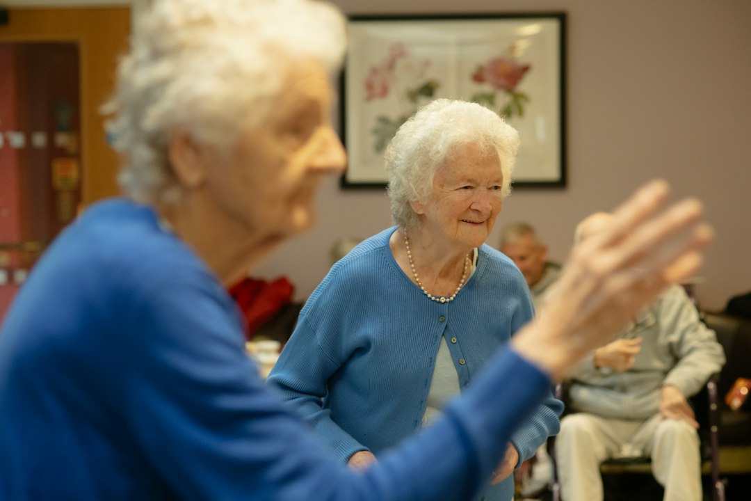 entrenamiento de fuerza para personas mayores - ¿Piernas que tiemblan después de los 60? La sorprendente solución de ejercicio en casa que frena drásticamente la pérdida muscular.