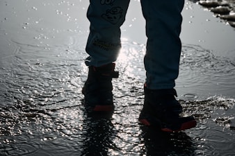 Waterproof Boots vs Rain Boots — What's the Difference?