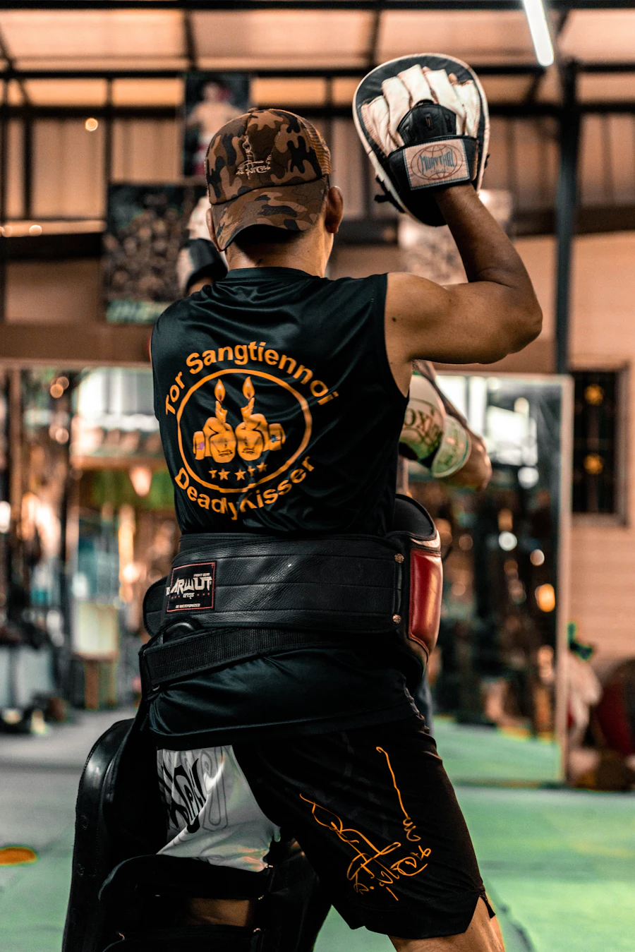 Treino de boxe com manoplas