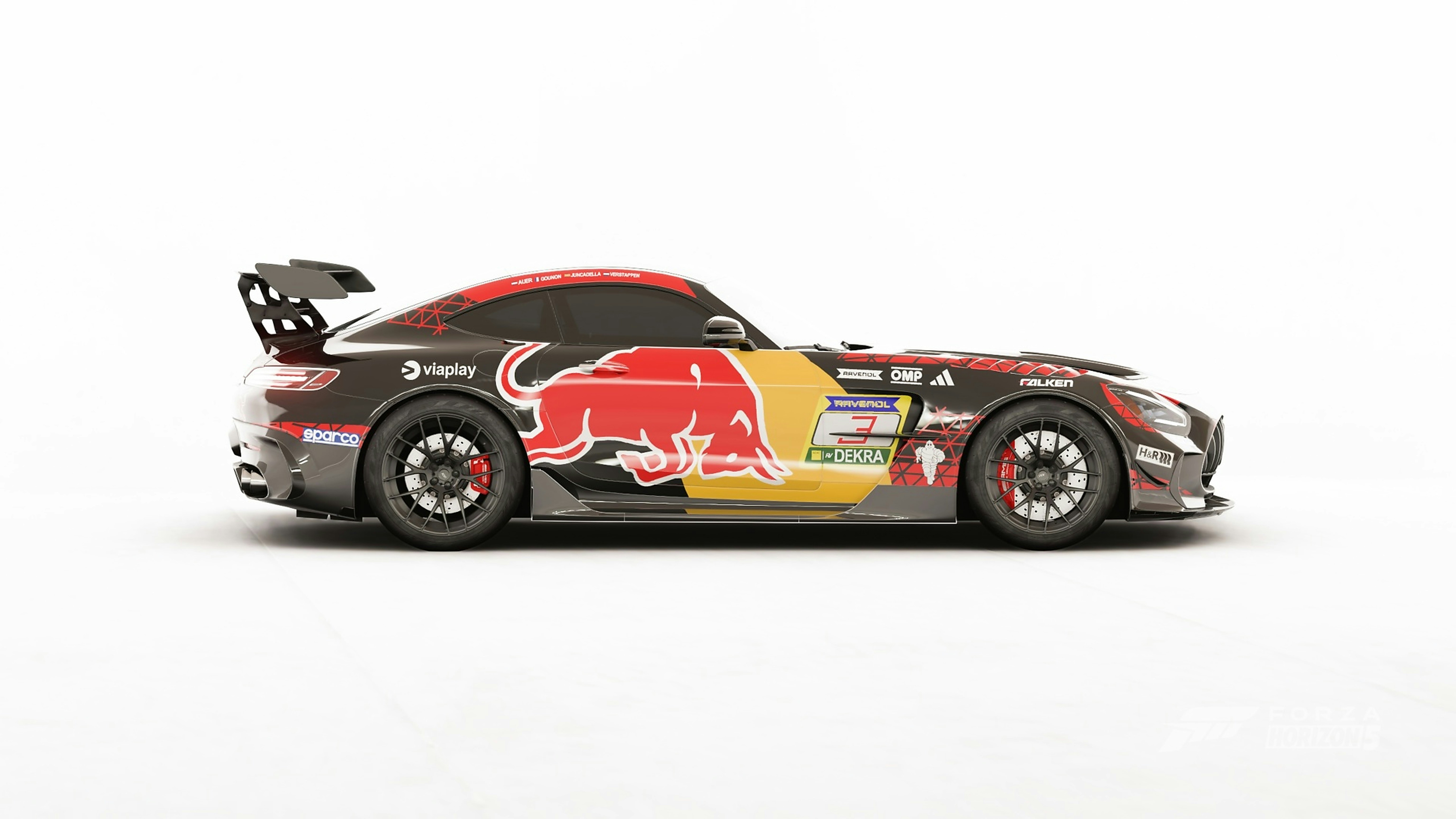 Online services for AI-assisted car wrap mockups.