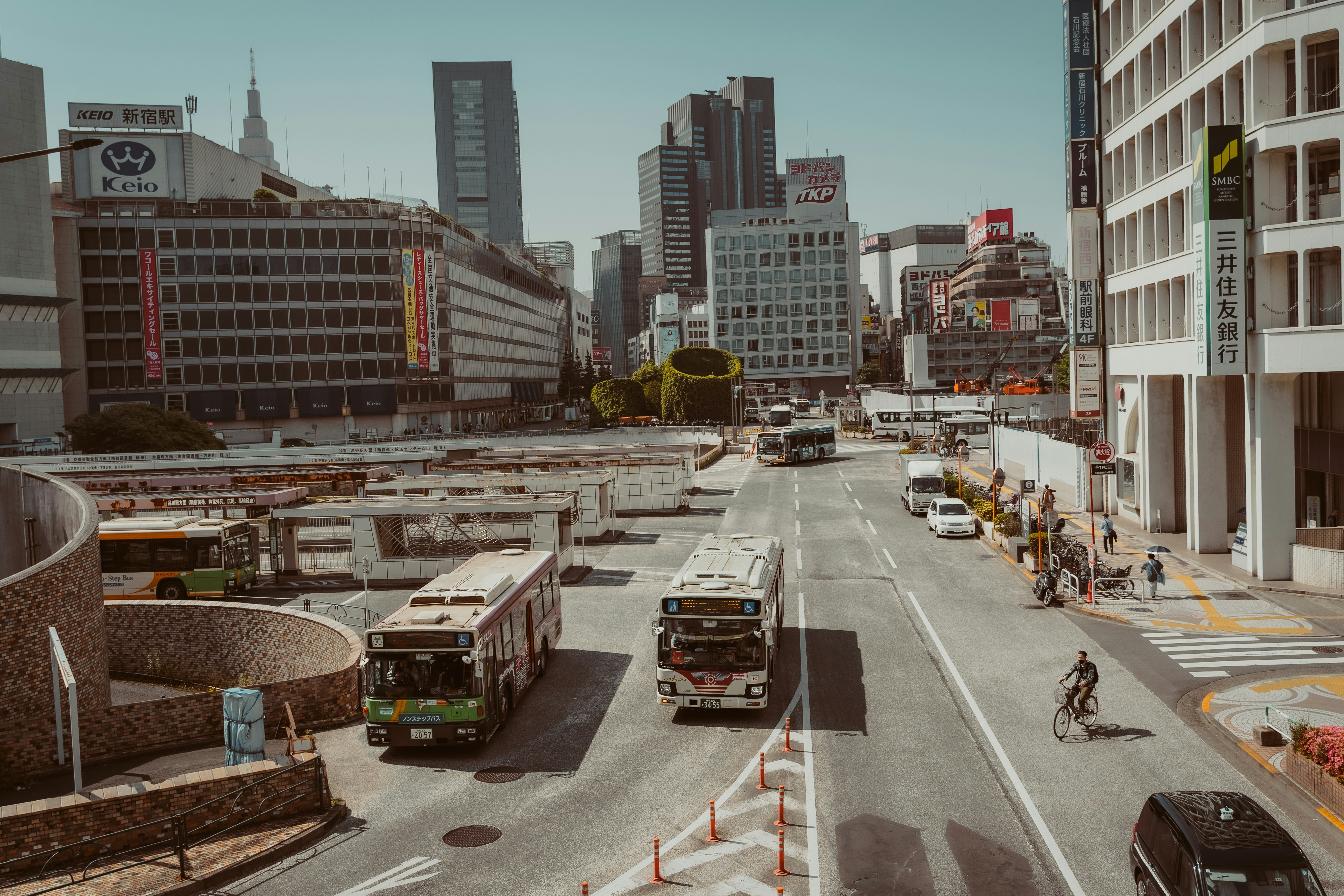 Photo by dustcreativestudio