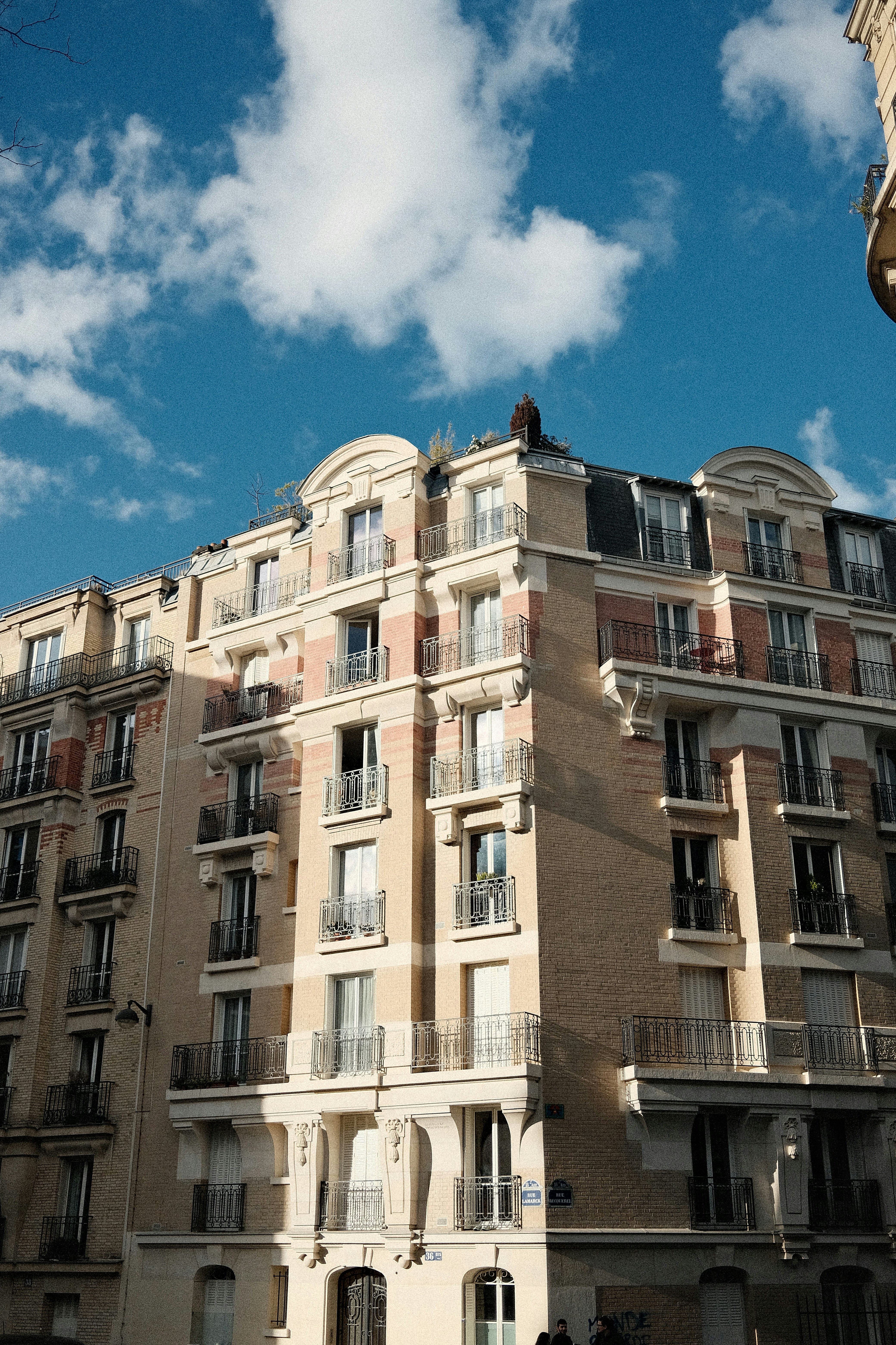 Photo by valentinlacoste