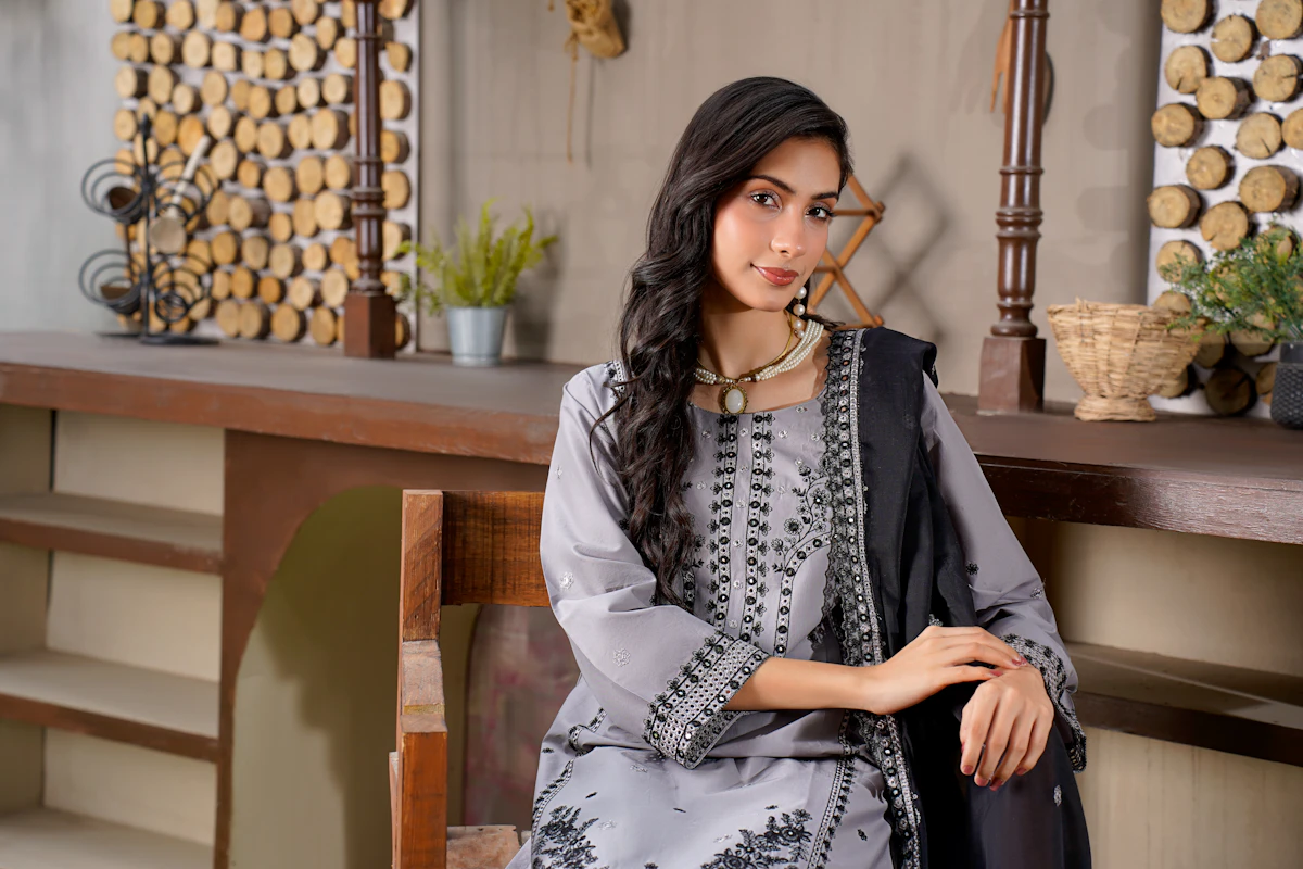 Traditional women fashion