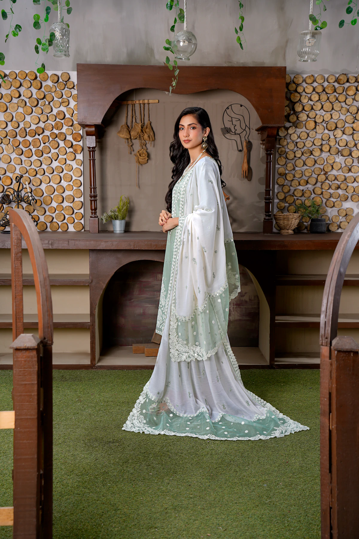 Traditional women fashion