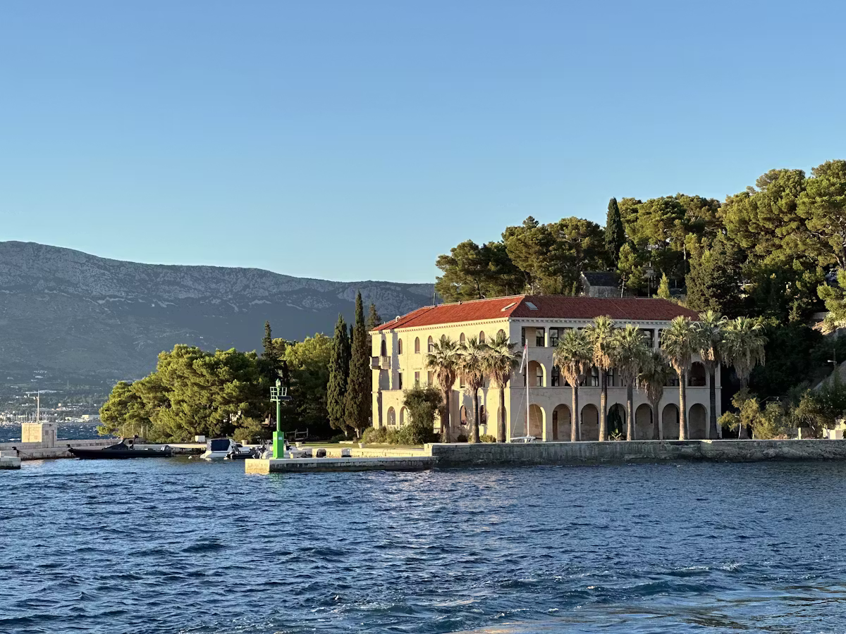 Rénové villa idéalement situé à Ventabren — Villa · Ventabren, Provence