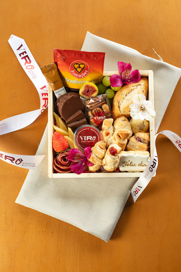 Gourmet gift hamper with treats