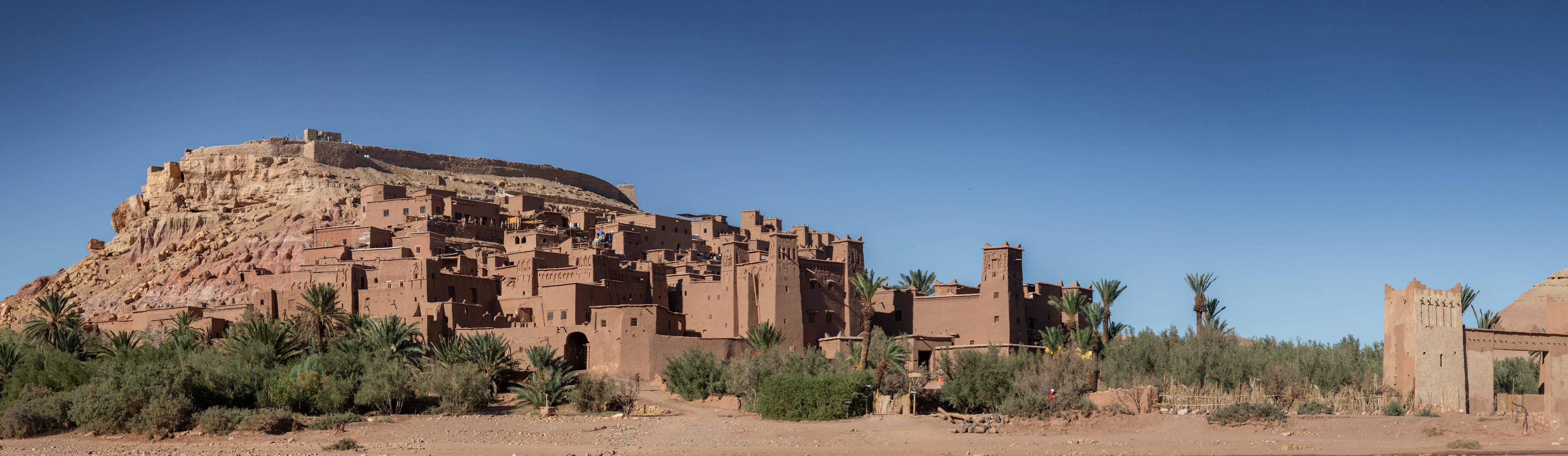Multi-Day Tours with a Private Driver: Where Your Driver Sleeps, Daily Hours and Flexibility