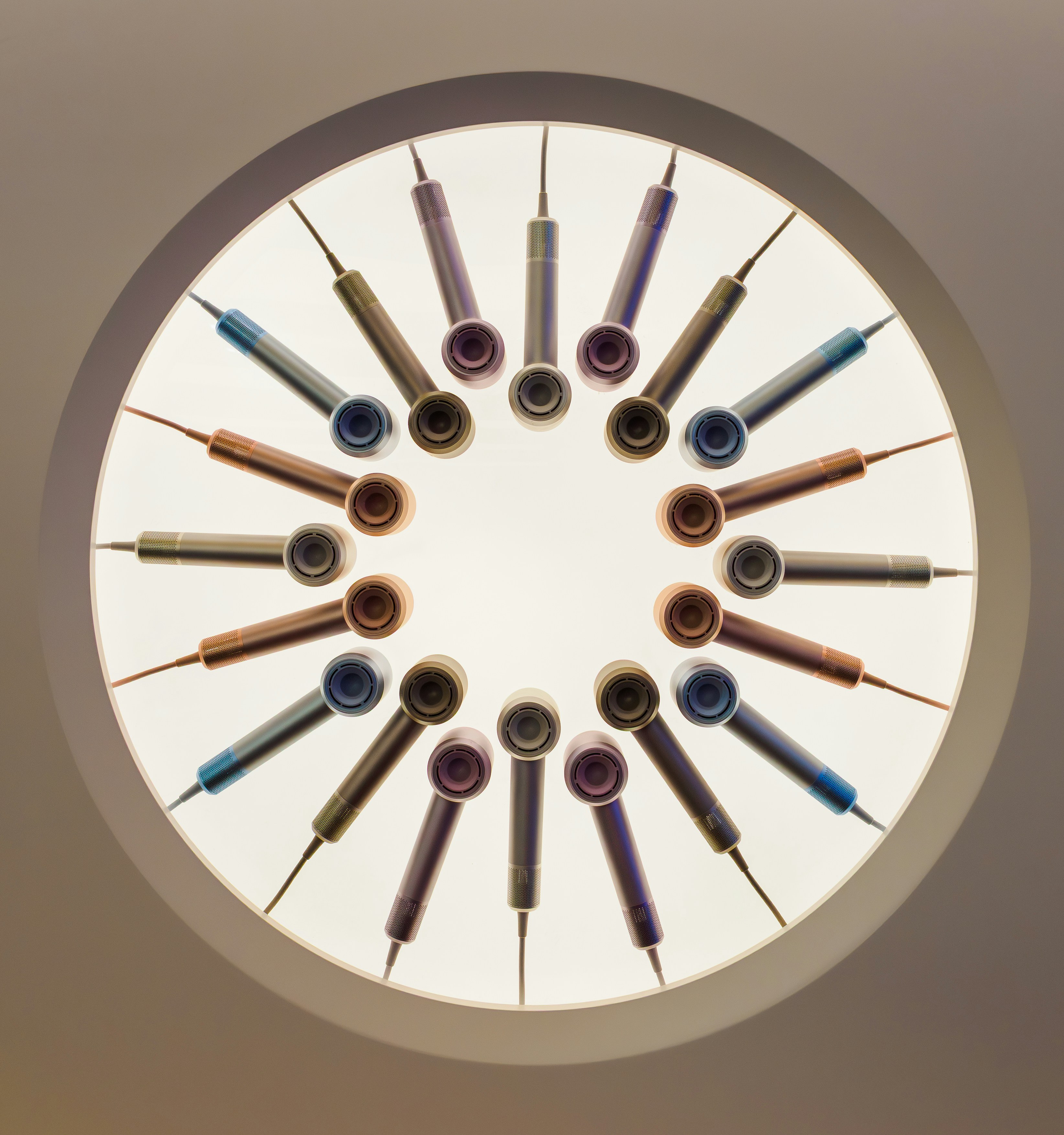Syringes arranged in a circular pattern