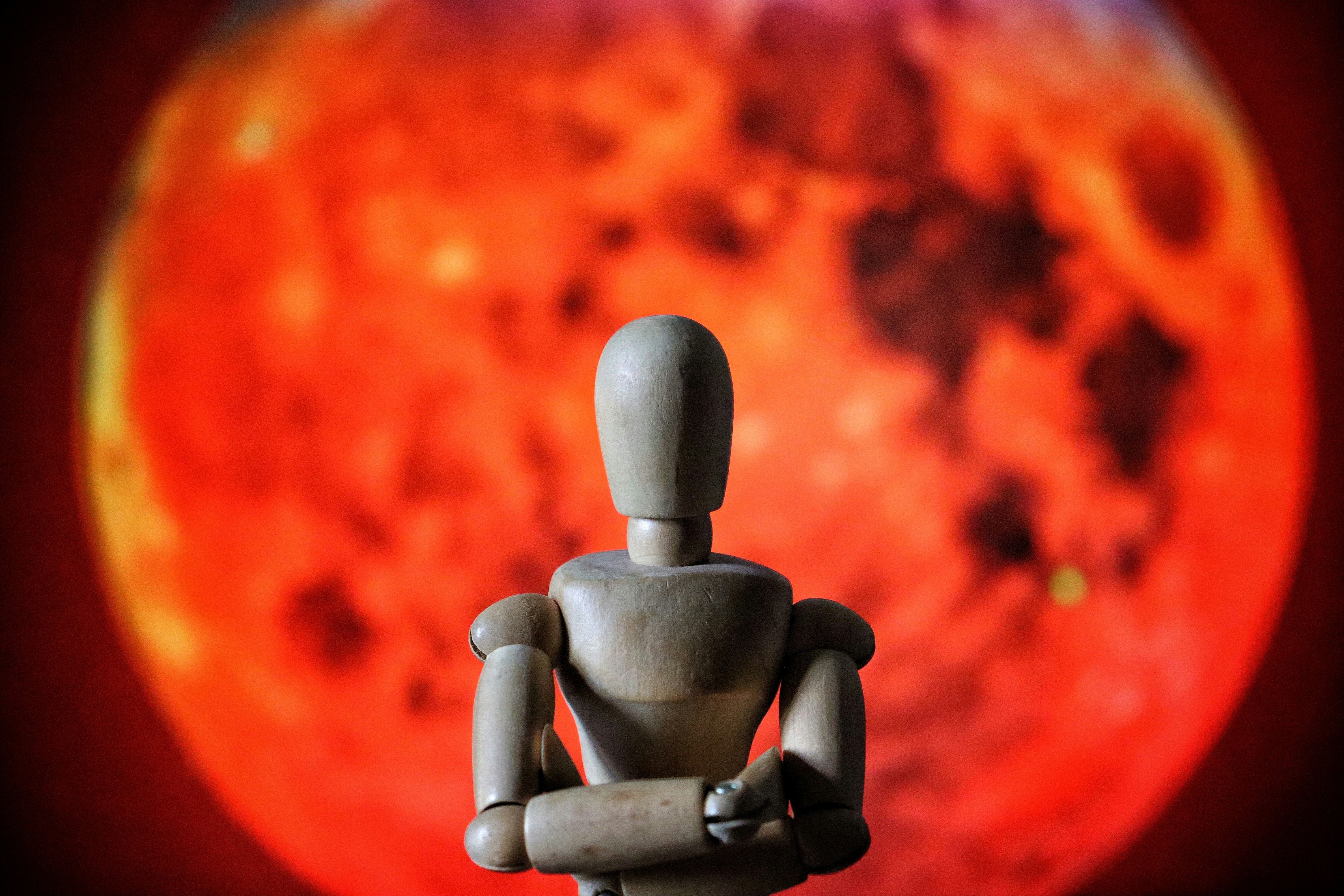 ROBOTRON-REVOLUTION AUF DEM MOND: Die Kosten für Interkosmos' Mondbasis sind CHAOTISCH! Wer zahlt die Rechnung? Klaus Kosmonauts Geheimnisse werden enthüllt!