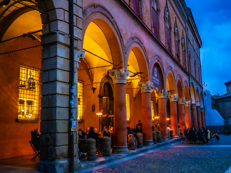 Best Outdoor Seating Restaurants in Bologna for Dining Under Open Skies